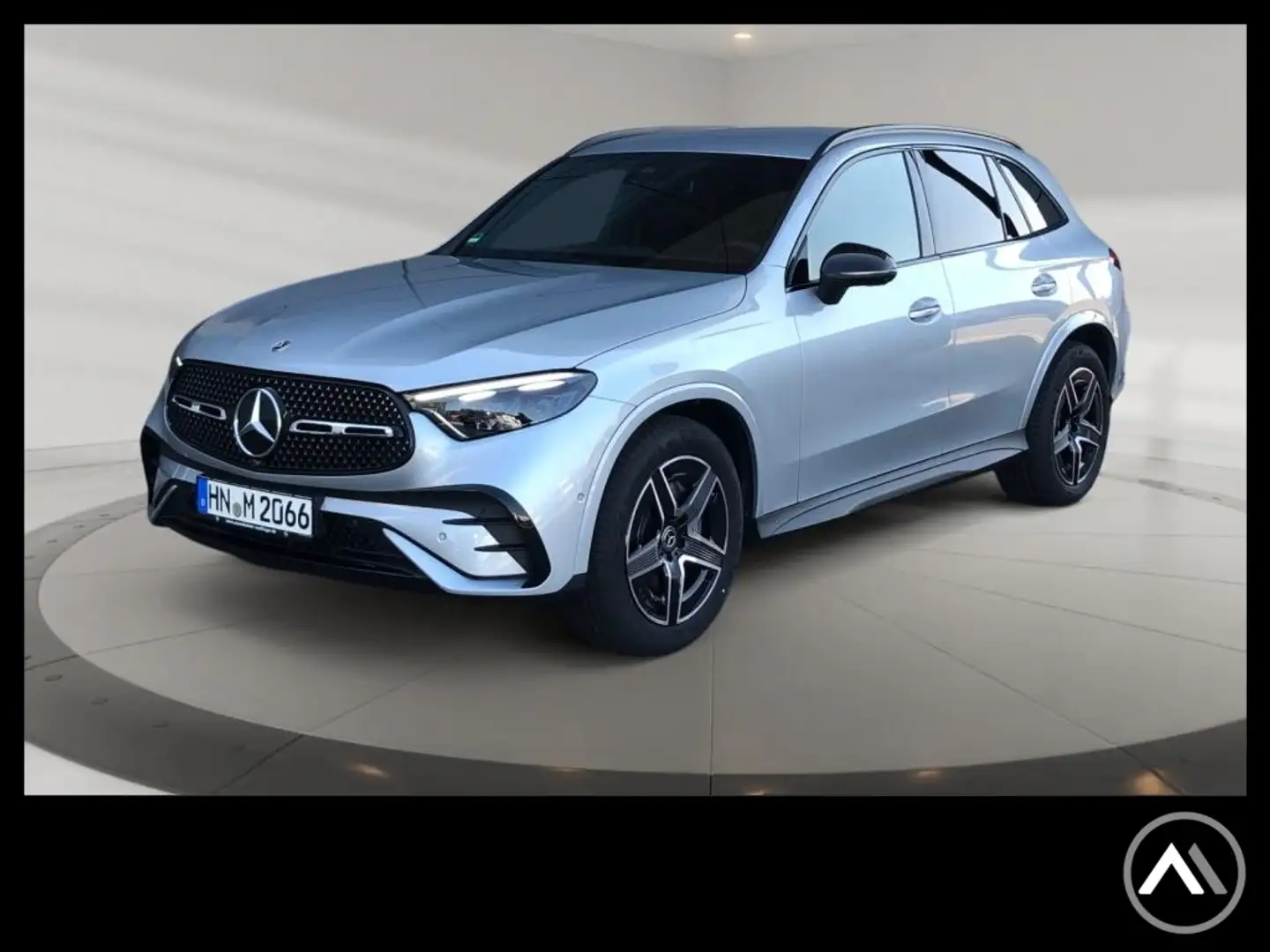Mercedes-Benz GLC 200 4MATIC +AMGPremium+19Z+Night+AHK+360° Silber - 1