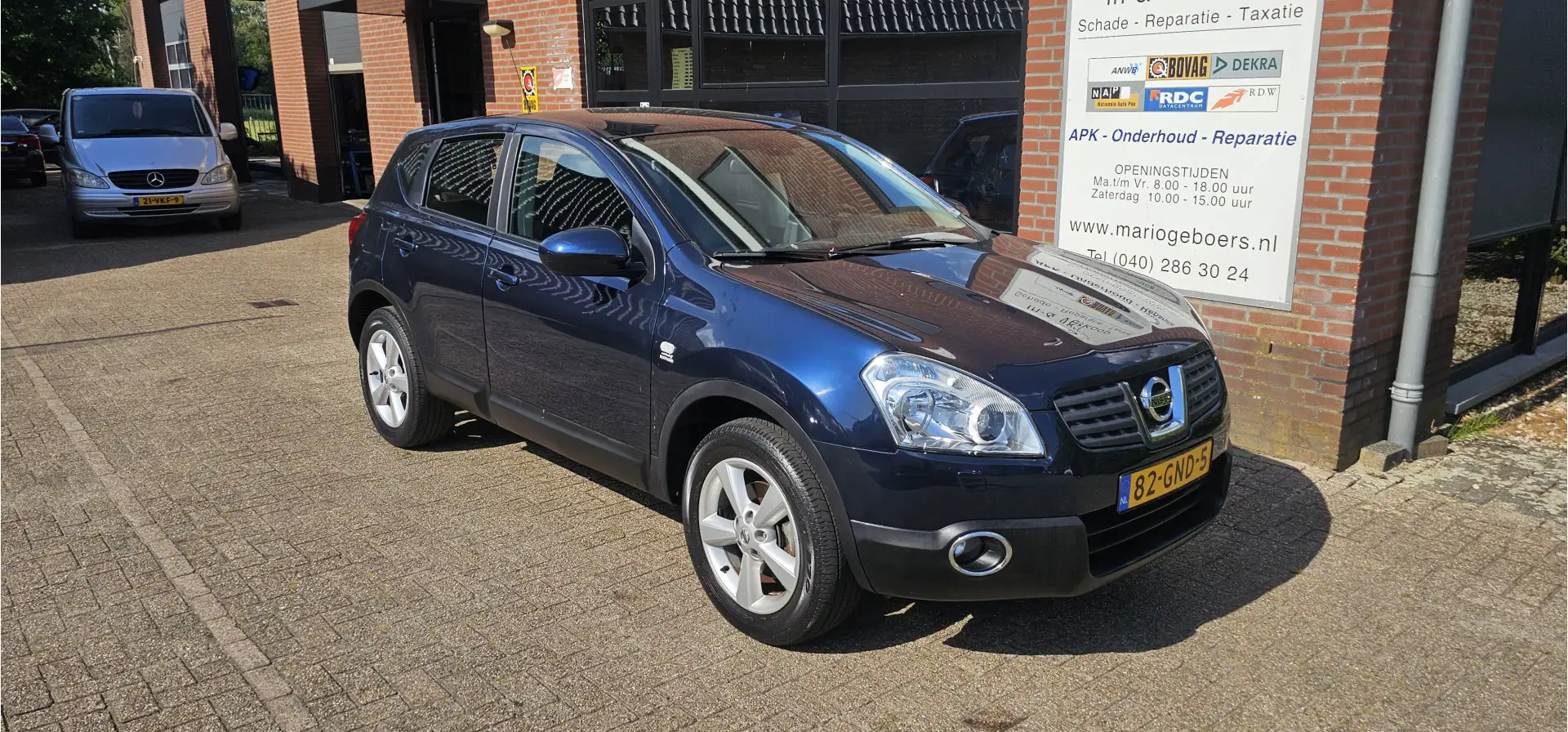Nissan Qashqai 2.0 Tekna Premium | 1e eigenaar | Panorama | Blauw - 1