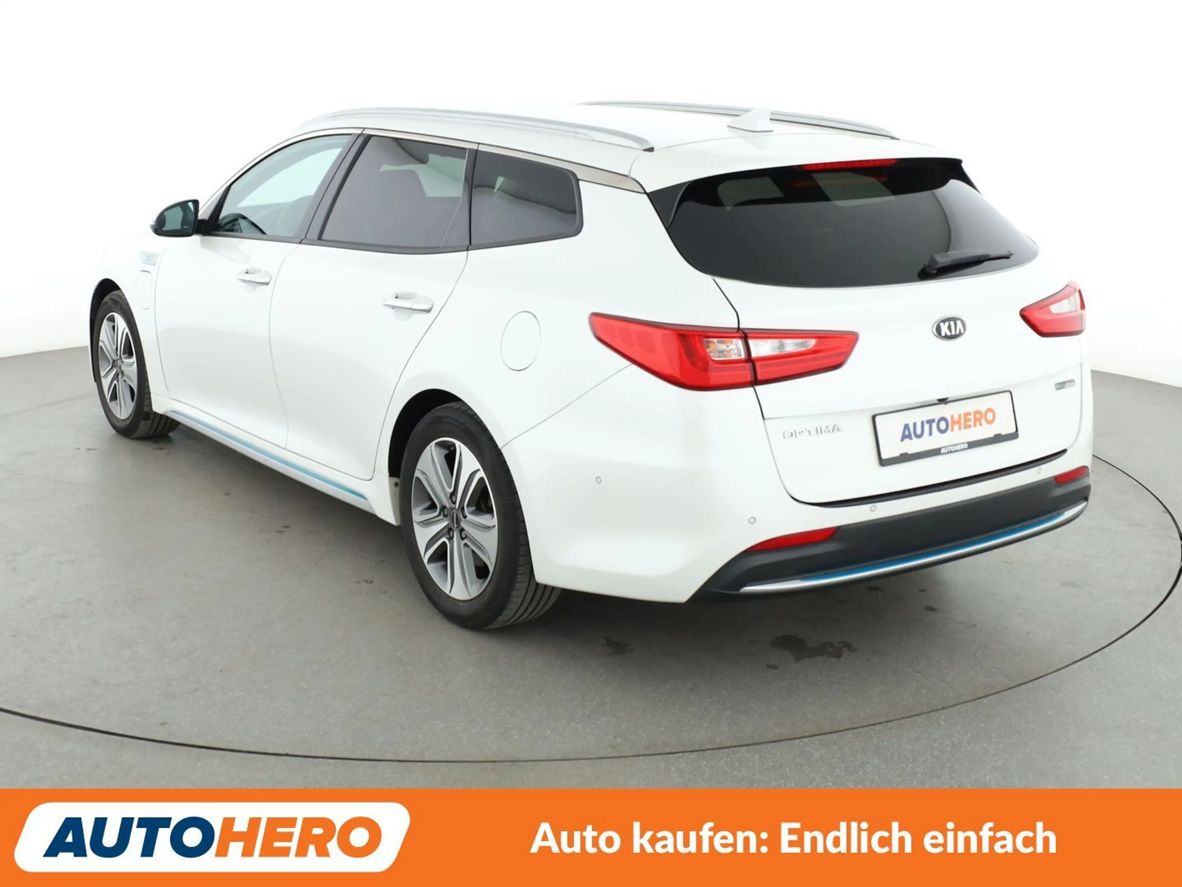 Kia Optima 2.0 Hybrid Spirit Aut.*NAV*LED*TEMPO*360*PDC*SHZ — photo 4