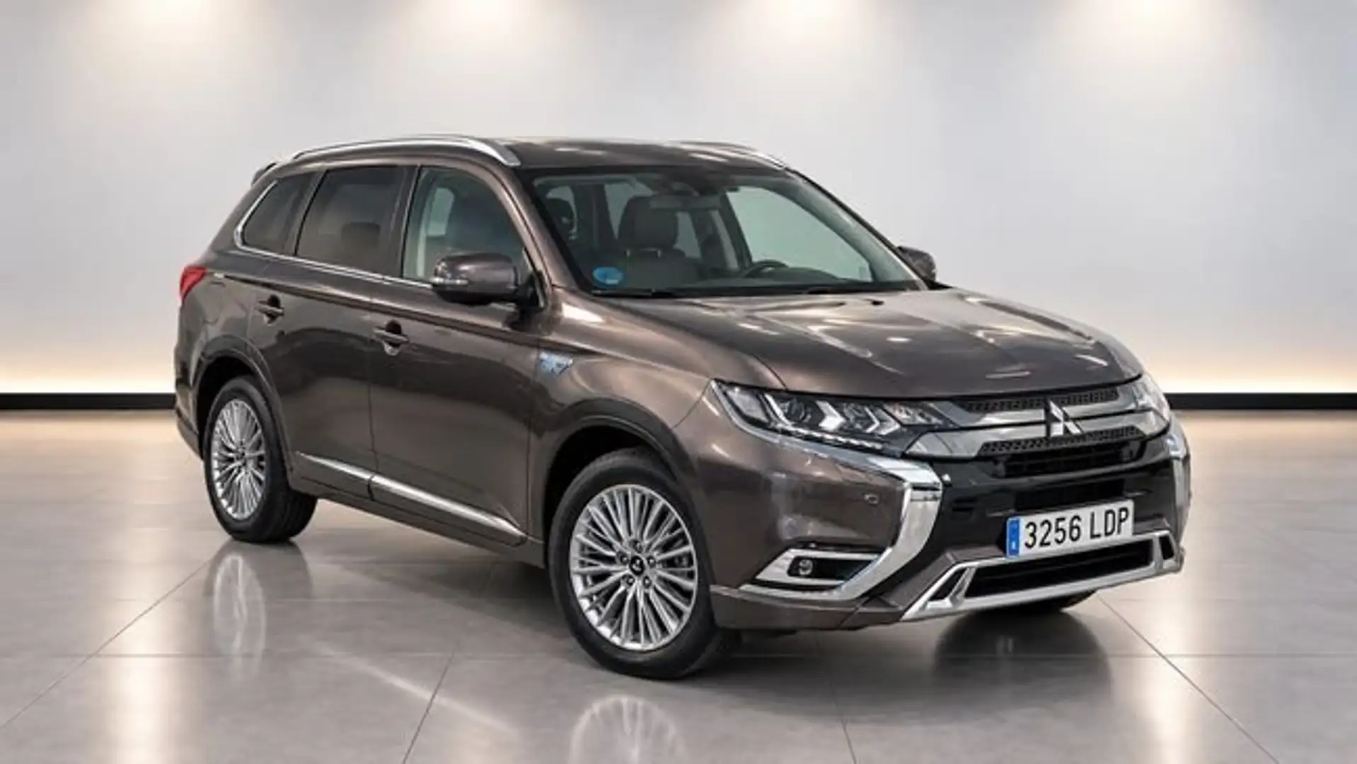Mitsubishi Outlander PHEV KAITEKI+ MY20 Marrón - 1