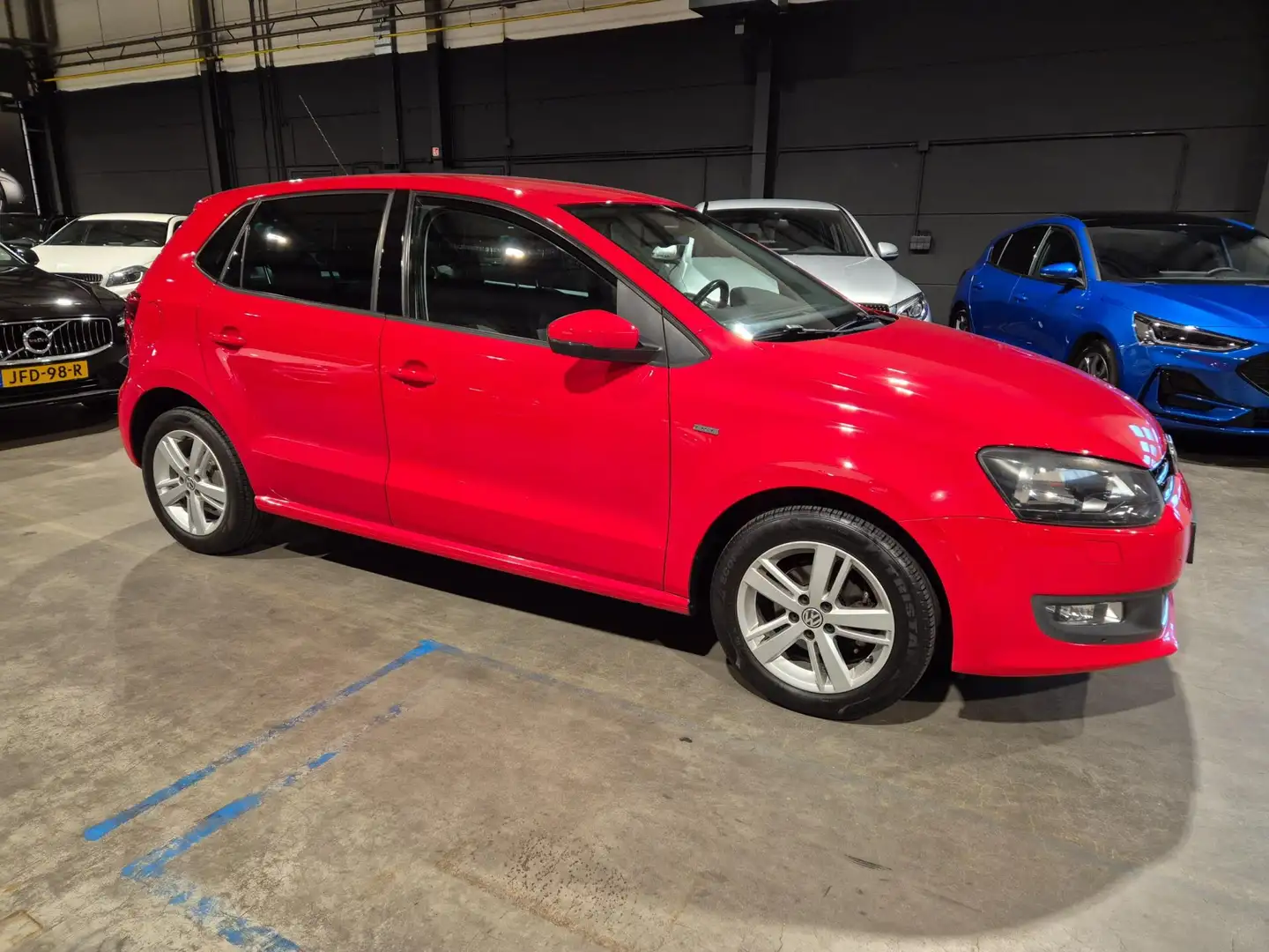 Volkswagen Polo 1.2 Life - Climate Control - Cruise Control - Stoe Rouge - 2