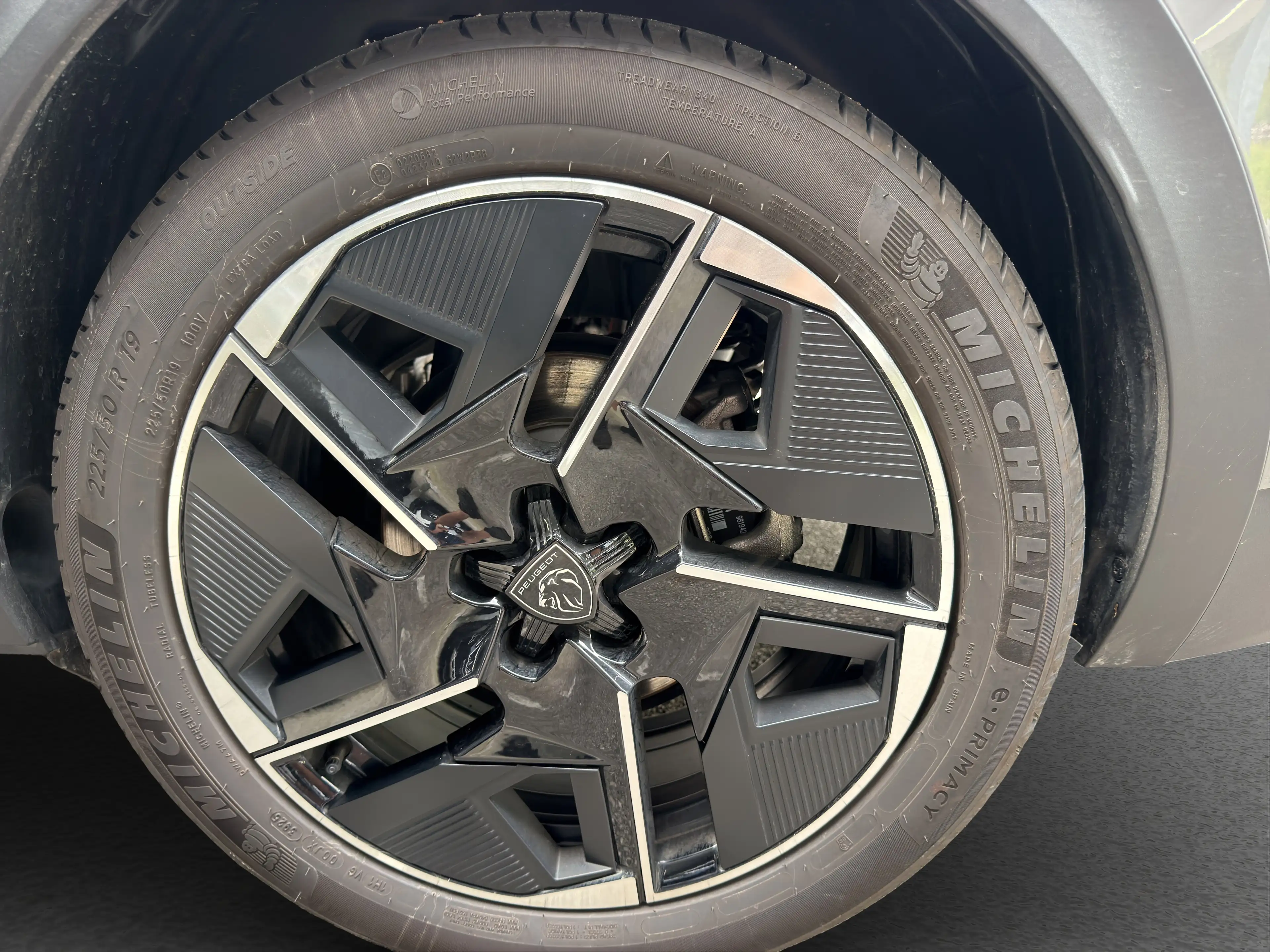 Peugeot 408 E-408 GT EXCLUSIVE — photo 15
