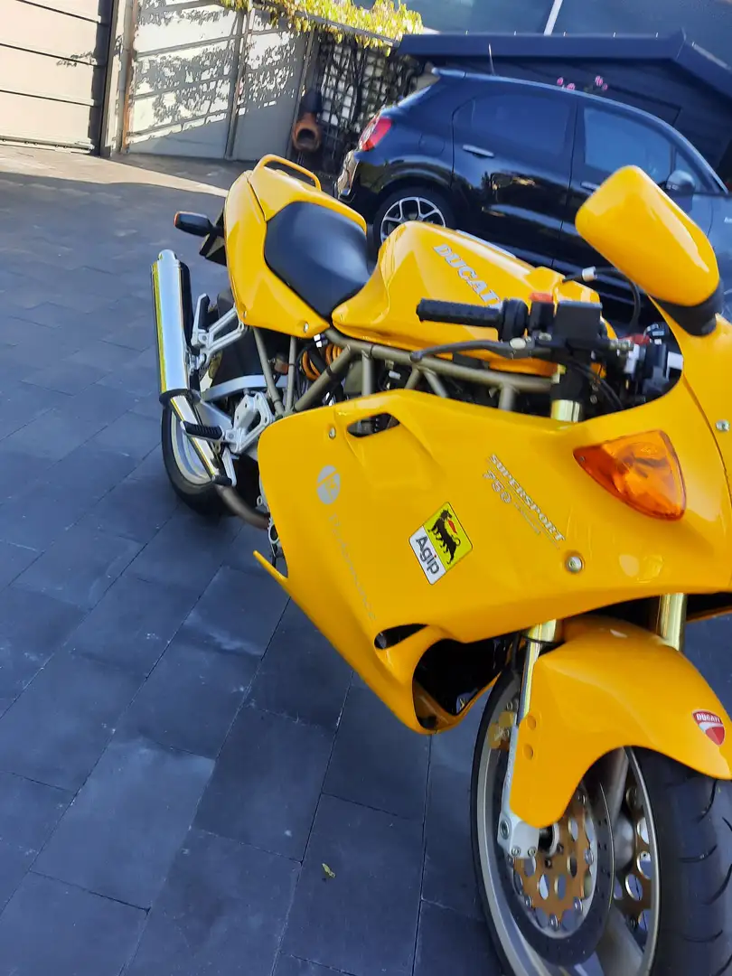 Ducati 750 SS SUPER SPORT žuta - 2