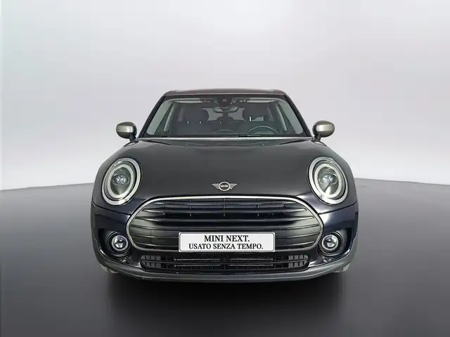 Mini Clubman view 2