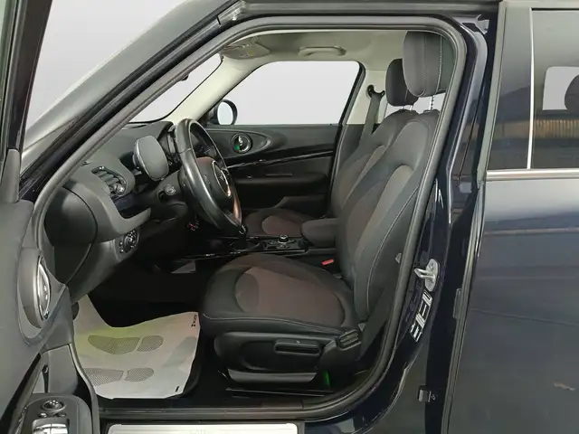 Mini Clubman view 8