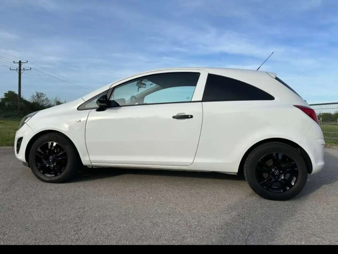 Opel Corsa Corsa (D) 1,2 Edition ecoFLEX cool&sound Weiß - 2