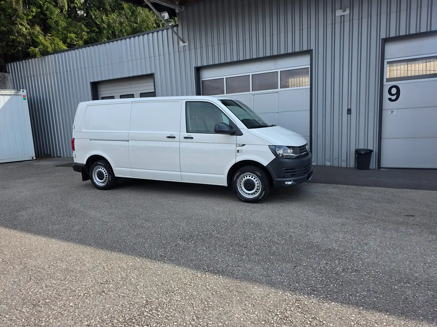 Volkswagen T6 Transporter Kasten lang Weiß - 1