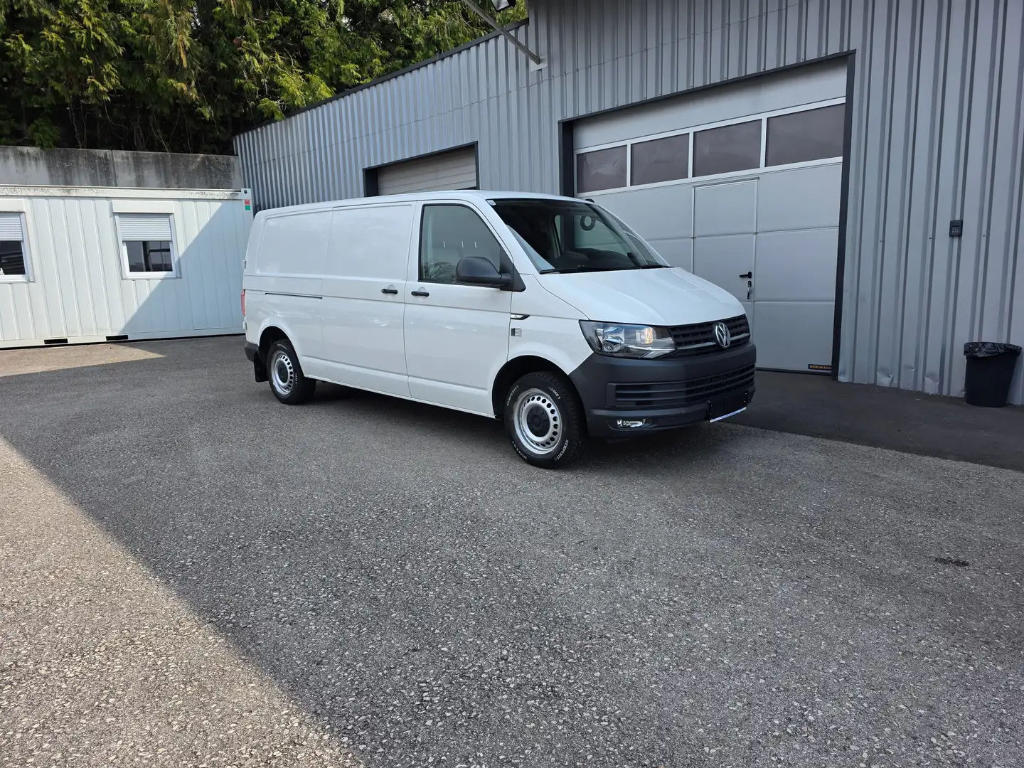 Volkswagen T6 Transporter Kasten lang Weiß - 2