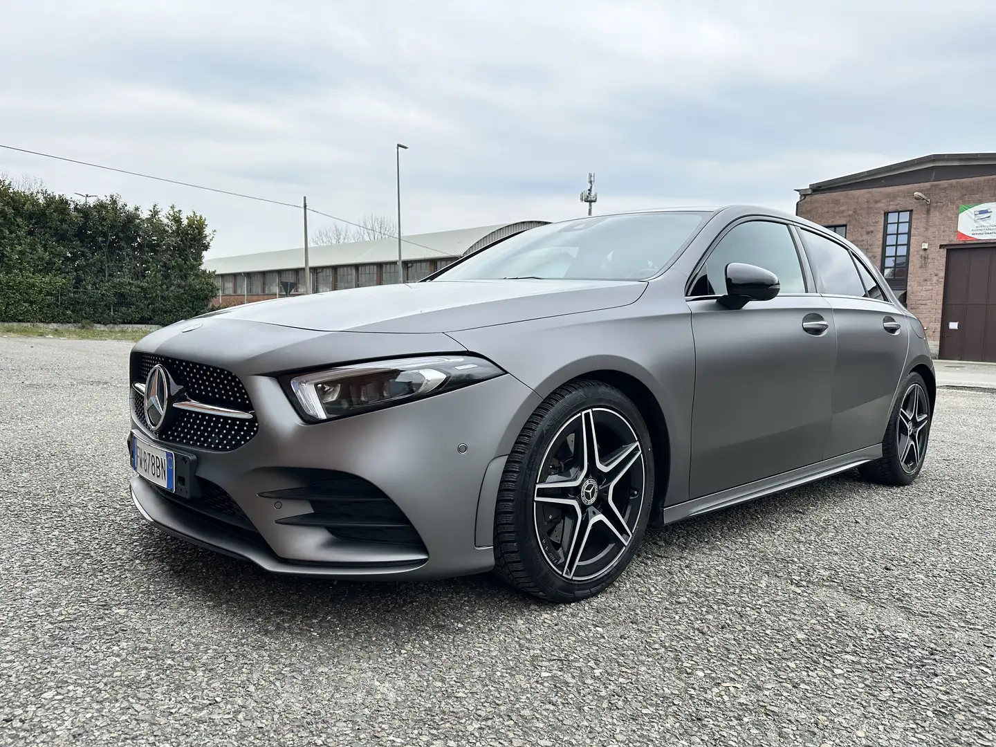 Mercedes-Benz A 220 Classe+A+-+W177+2018+Premium+auto Szürke - 2