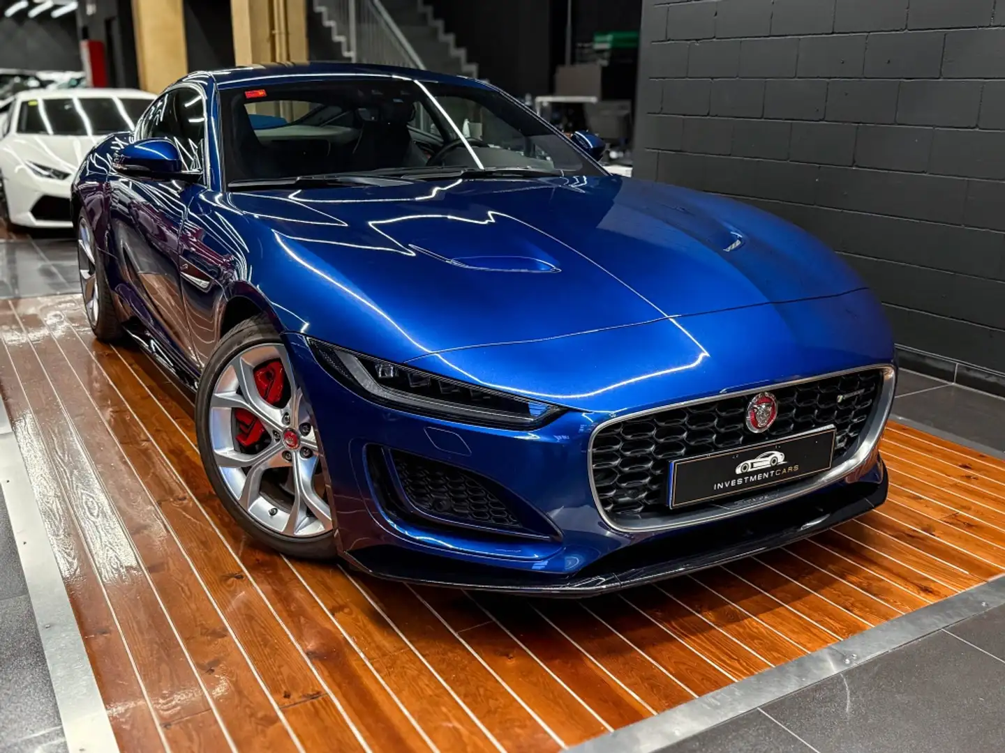 Jaguar F-Type Coupé 2.0 I4 R-Dynamic Aut. 300 Azul - 1