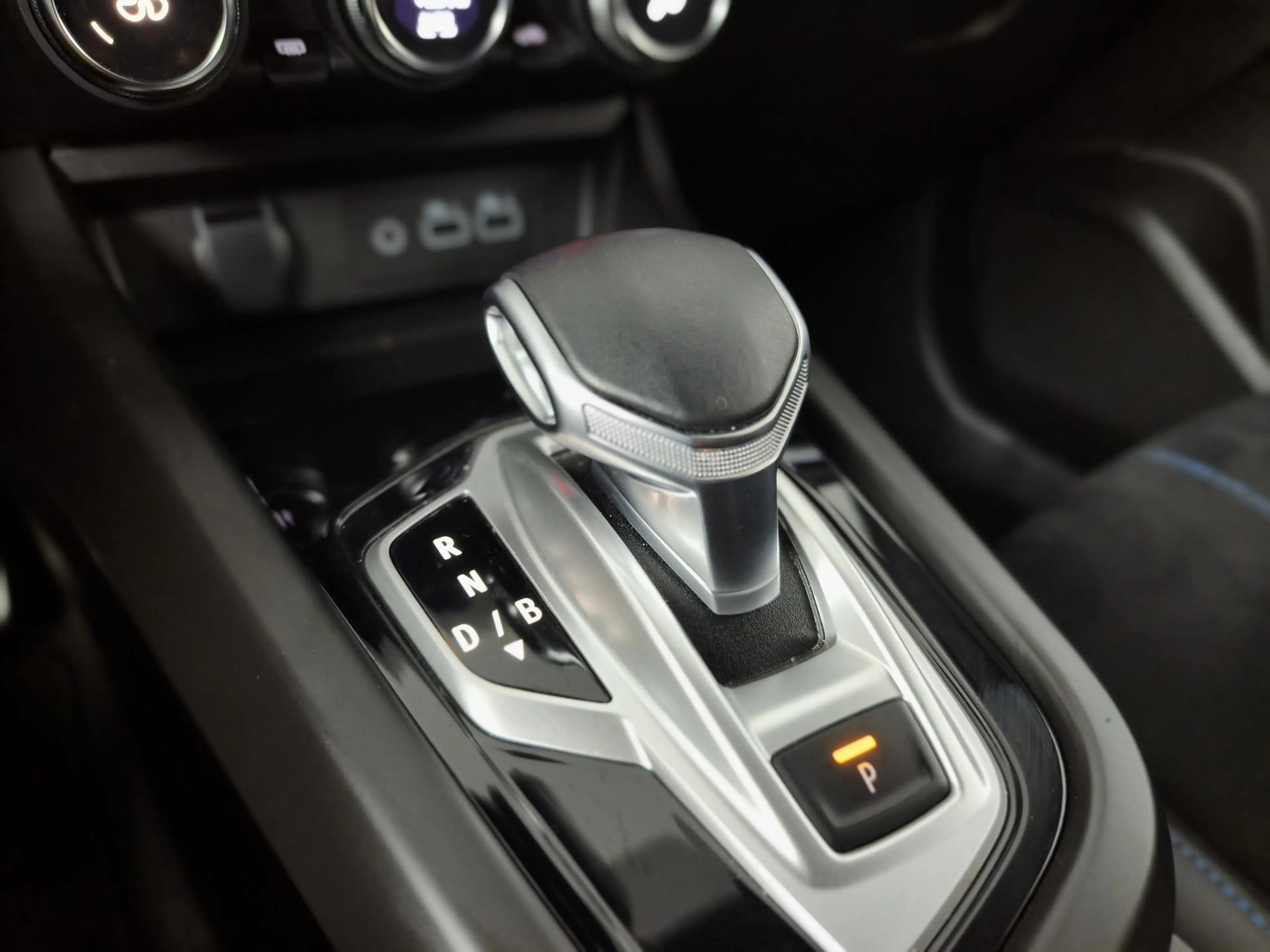 Renault Arkana 1.6 E-Tech full hybrid 145 esprit Alpine | 360º Ca — photo 25