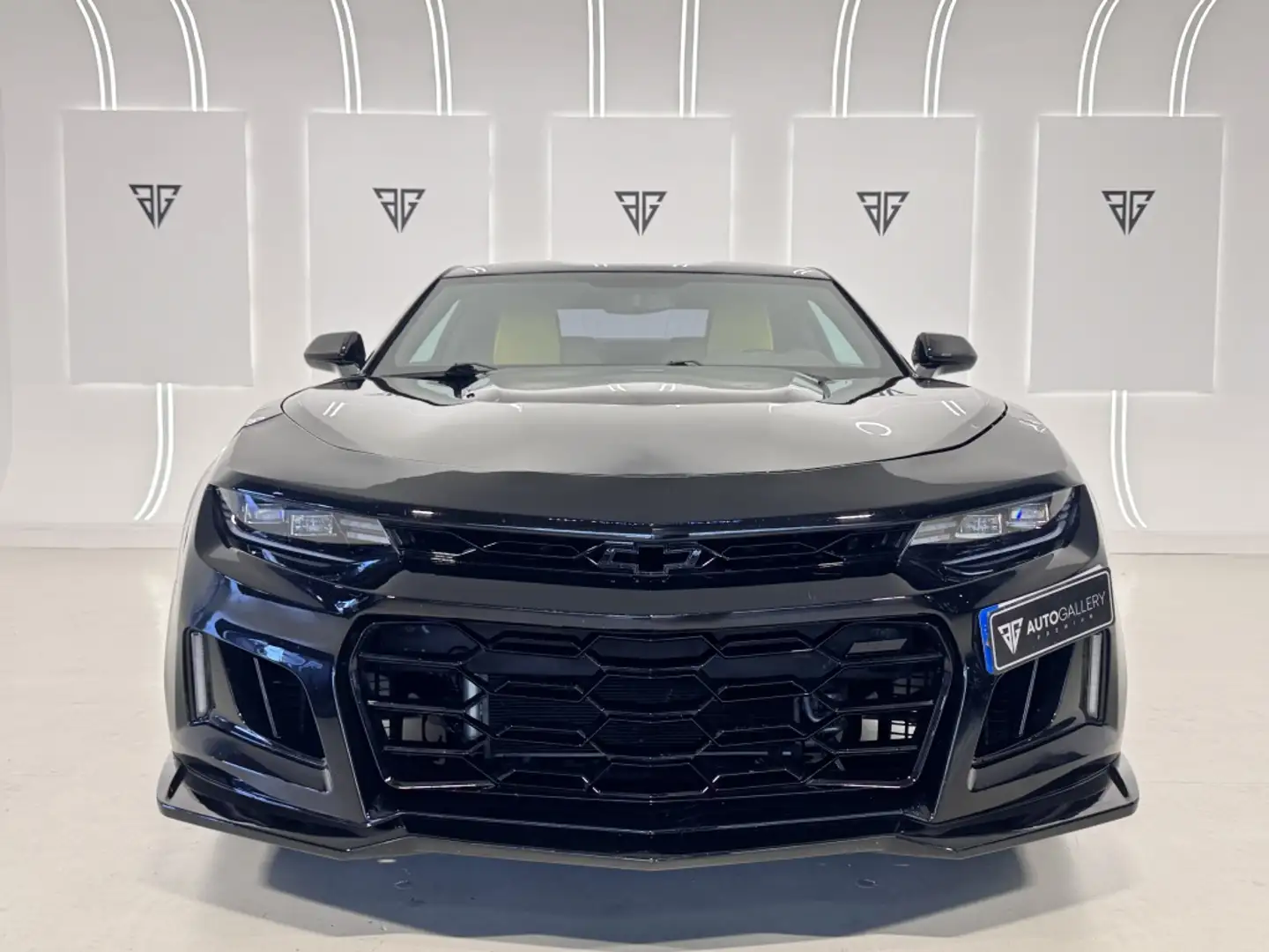 Chevrolet Camaro Coupé Aut. Noir - 2