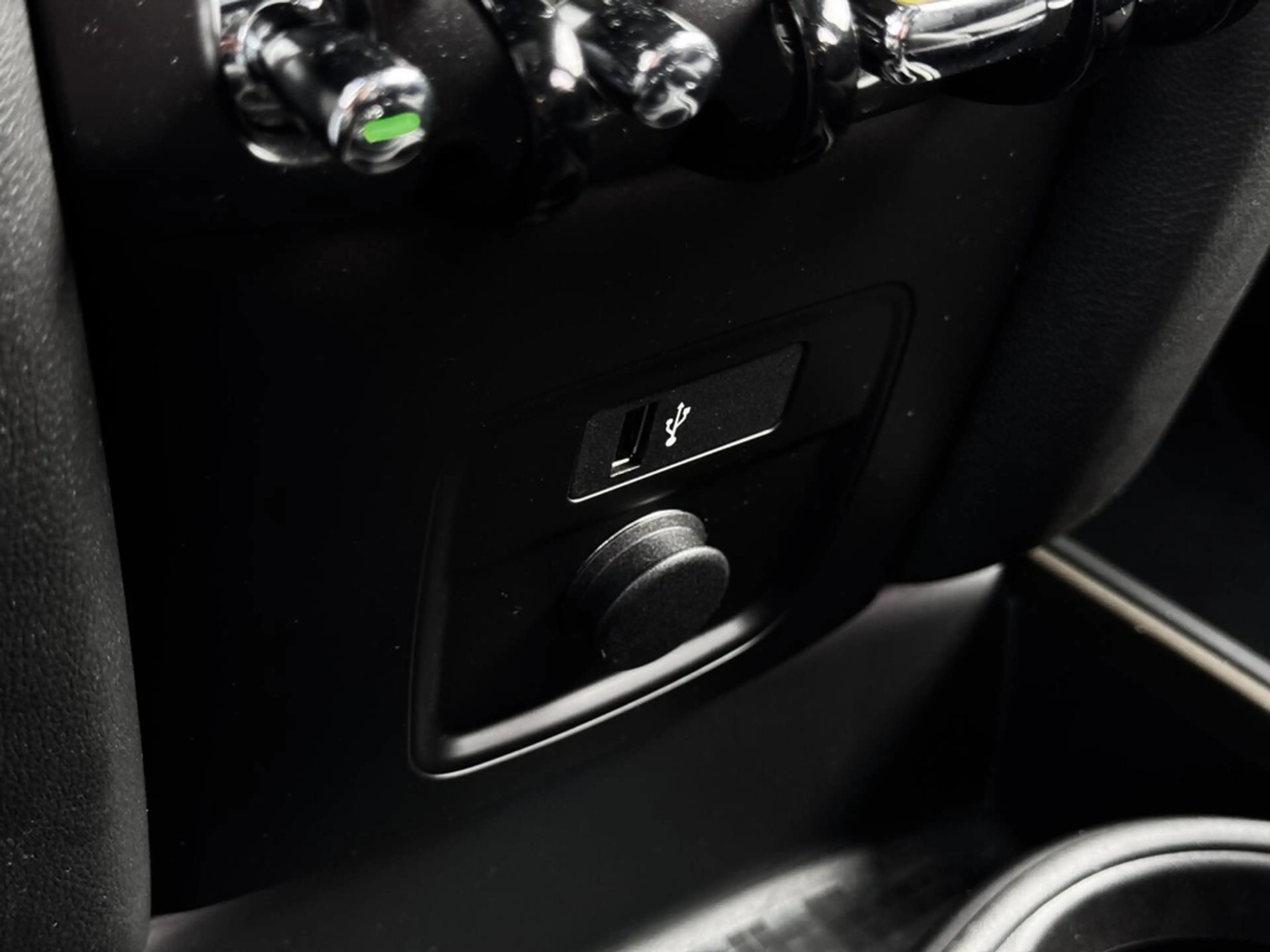 MINI Cooper SE Countryman 1.5 Hybride ALL4 | SOH 92% | Panodak | H&K | Head — photo 50