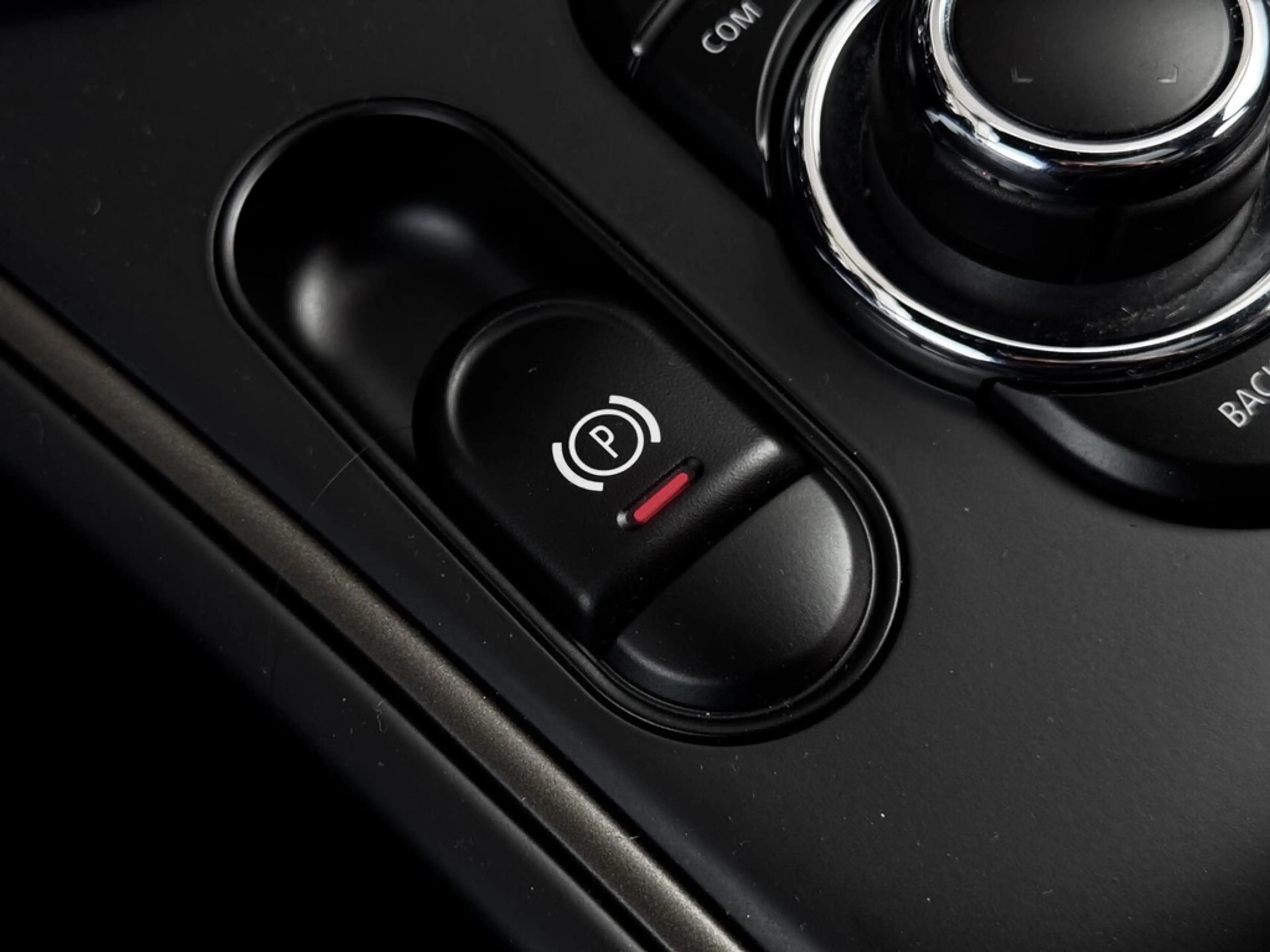 MINI Cooper SE Countryman 1.5 Hybride ALL4 | SOH 92% | Panodak | H&K | Head — photo 47