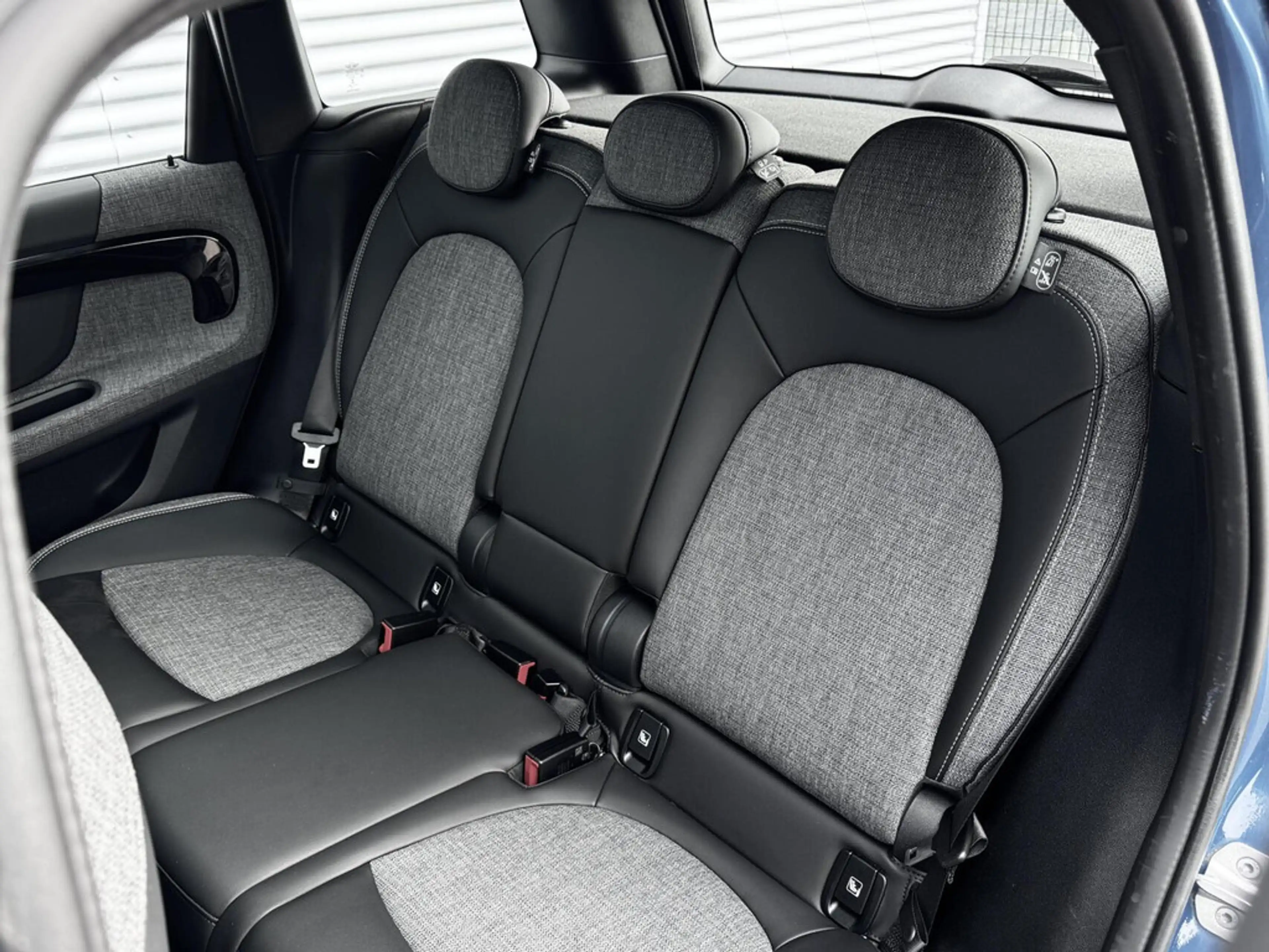 MINI Cooper SE Countryman 1.5 Hybride ALL4 | SOH 92% | Panodak | H&K | Head — photo 8