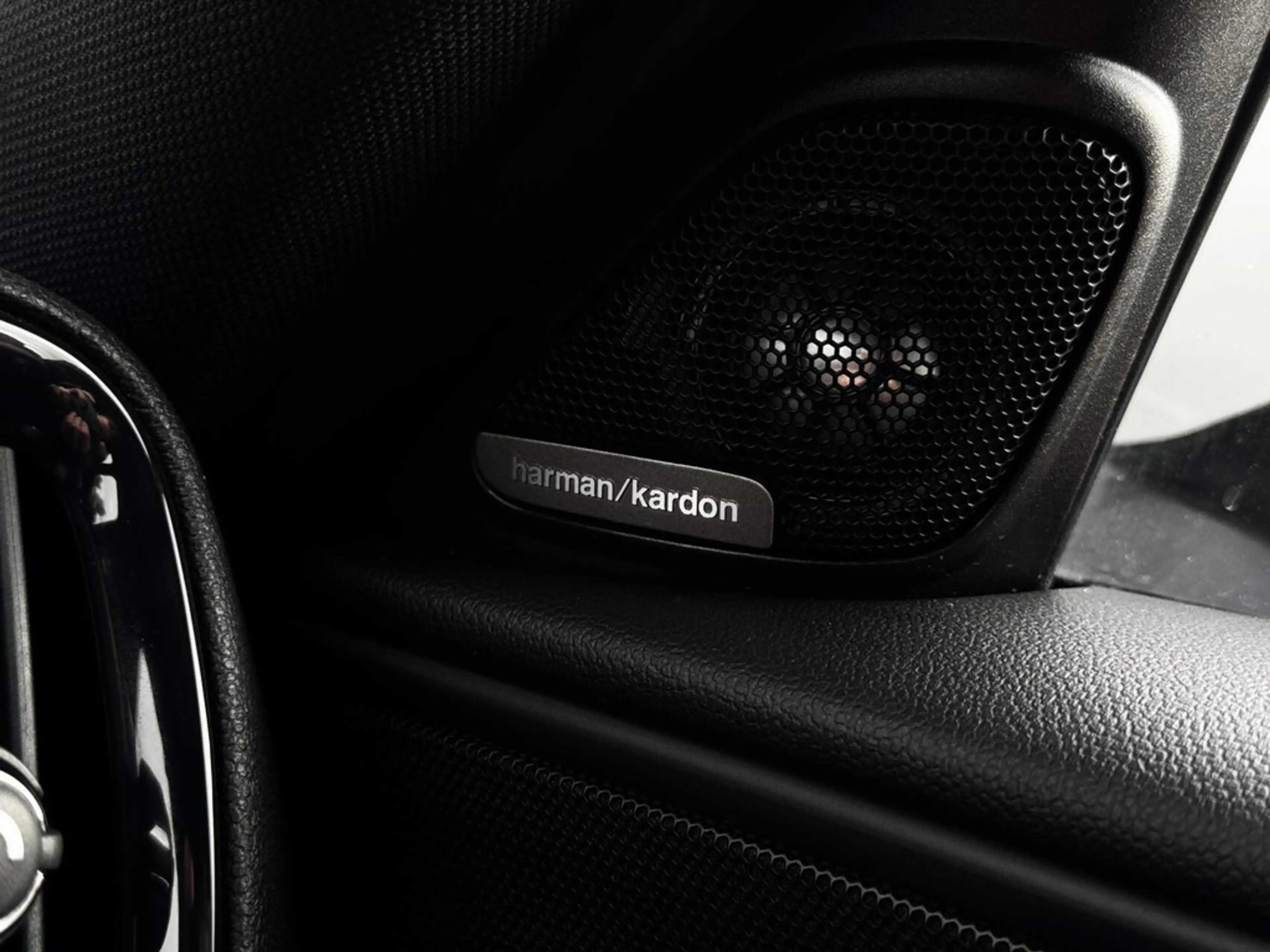 MINI Cooper SE Countryman 1.5 Hybride ALL4 | SOH 92% | Panodak | H&K | Head — photo 25
