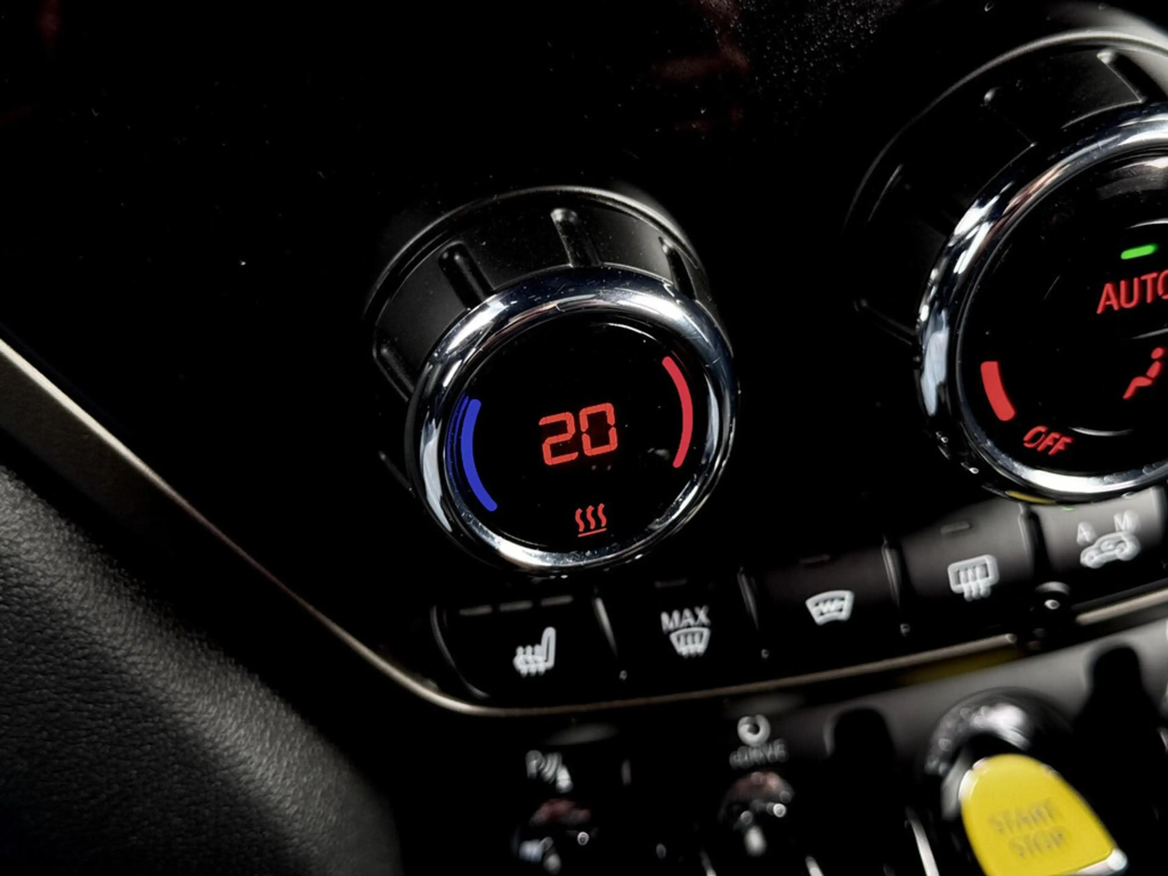 MINI Cooper SE Countryman 1.5 Hybride ALL4 | SOH 92% | Panodak | H&K | Head — photo 28