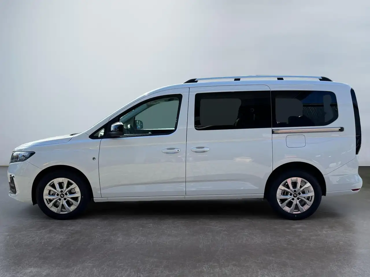 Ford Grand Tourneo 2026