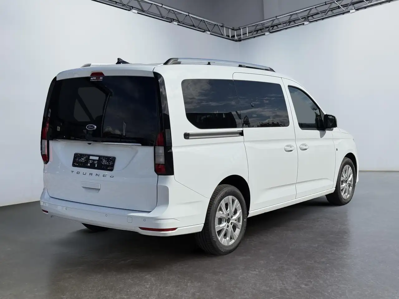 Ford Grand Tourneo 2026