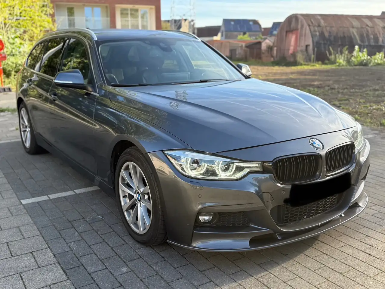 BMW 320