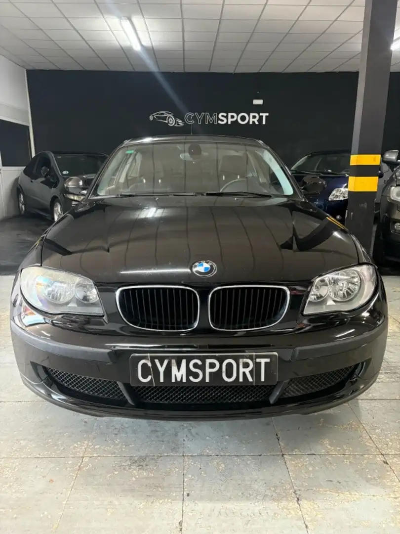 BMW 118 118d Zwart - 2