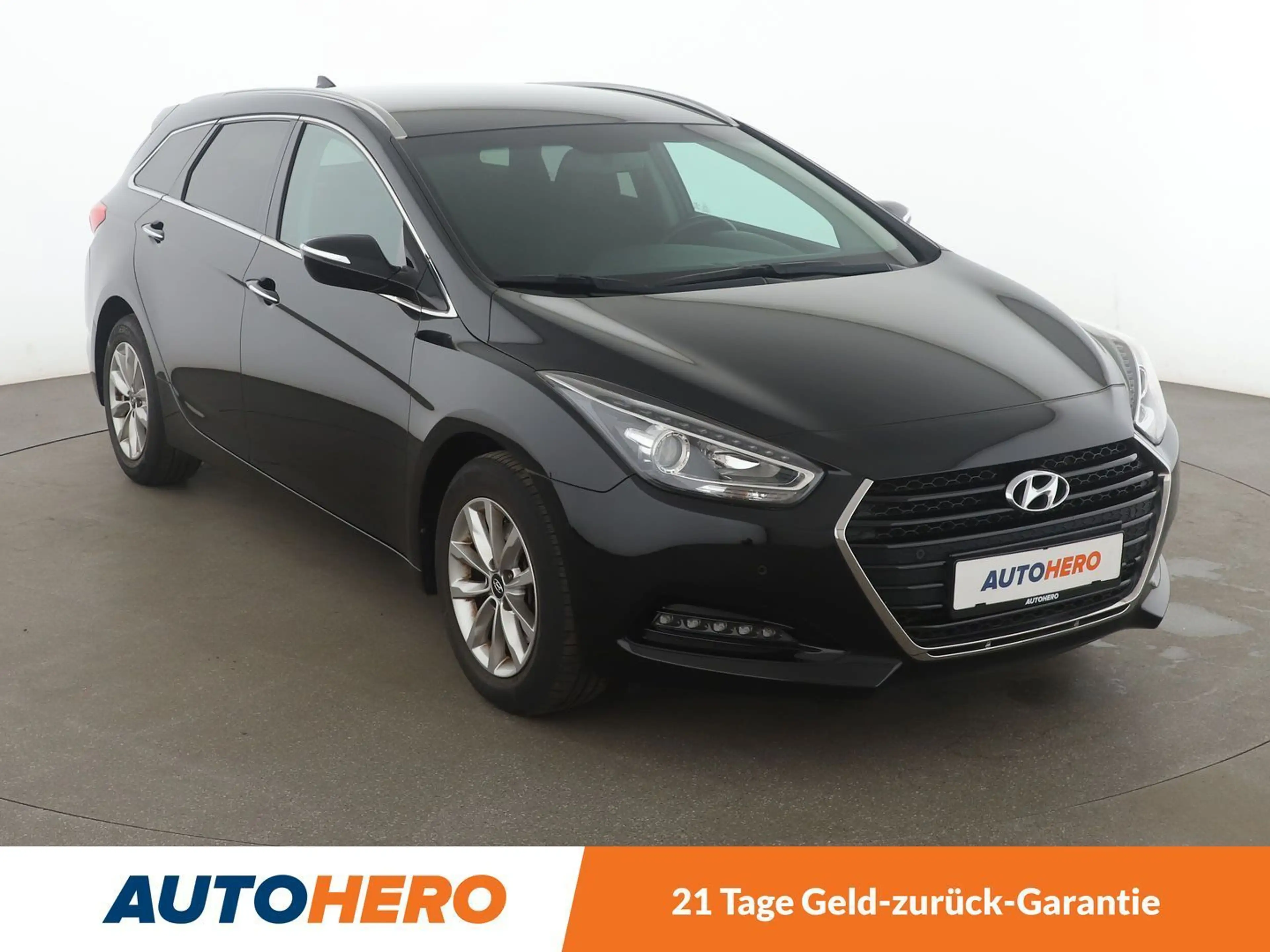 Hyundai i40 1.6 Trend Blue*NAVI*TEMPO*CAM*PDC*SHZ*KLIMA* — photo 8