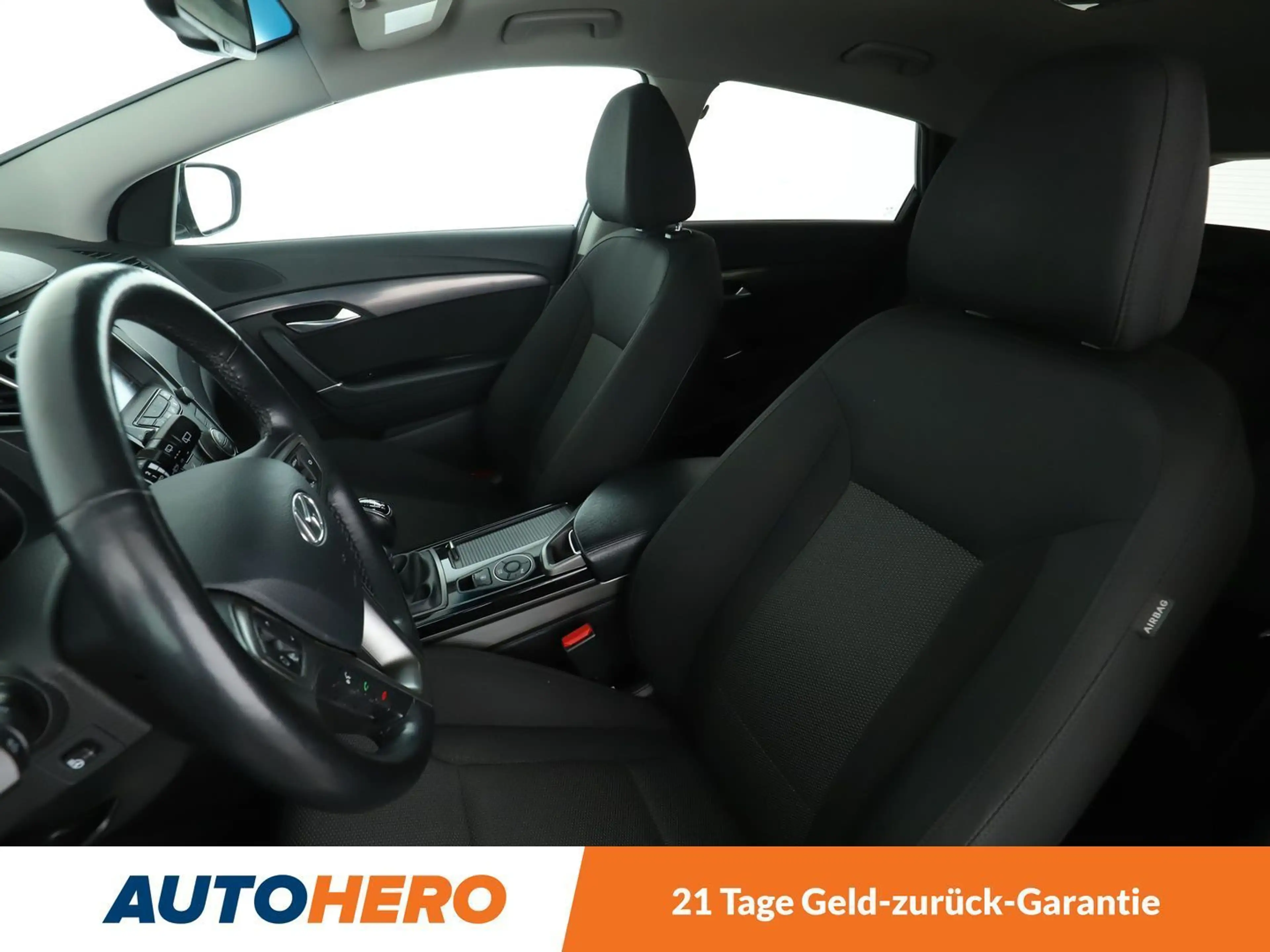 Hyundai i40 1.6 Trend Blue*NAVI*TEMPO*CAM*PDC*SHZ*KLIMA* — photo 12
