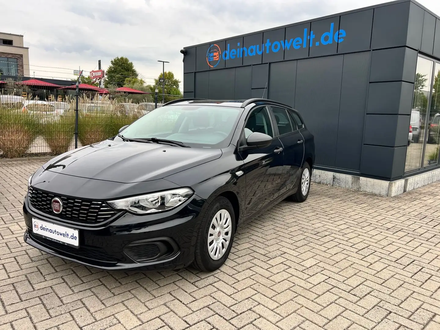 Fiat Tipo Pop Schwarz - 1