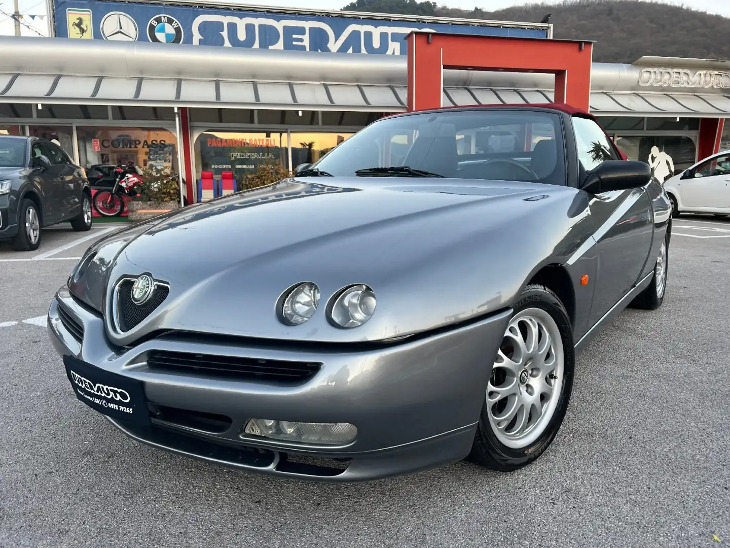 Alfa Romeo Spider 1.8i 16V Twin Spark Gris - 2