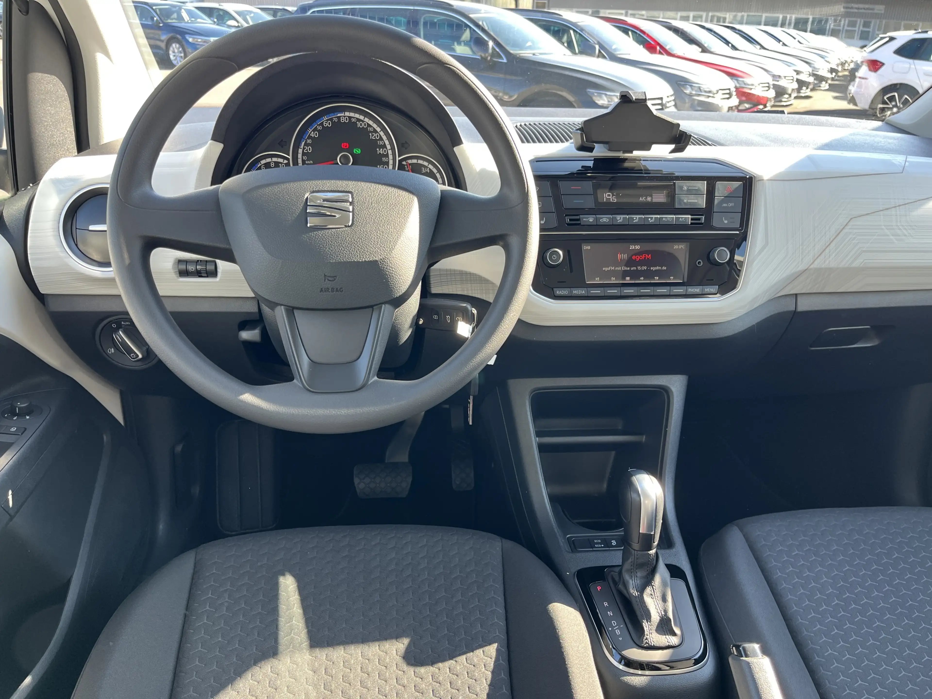 SEAT Mii electric 85€ m.20% Anz. SHZ DAB Climatronic — photo 15