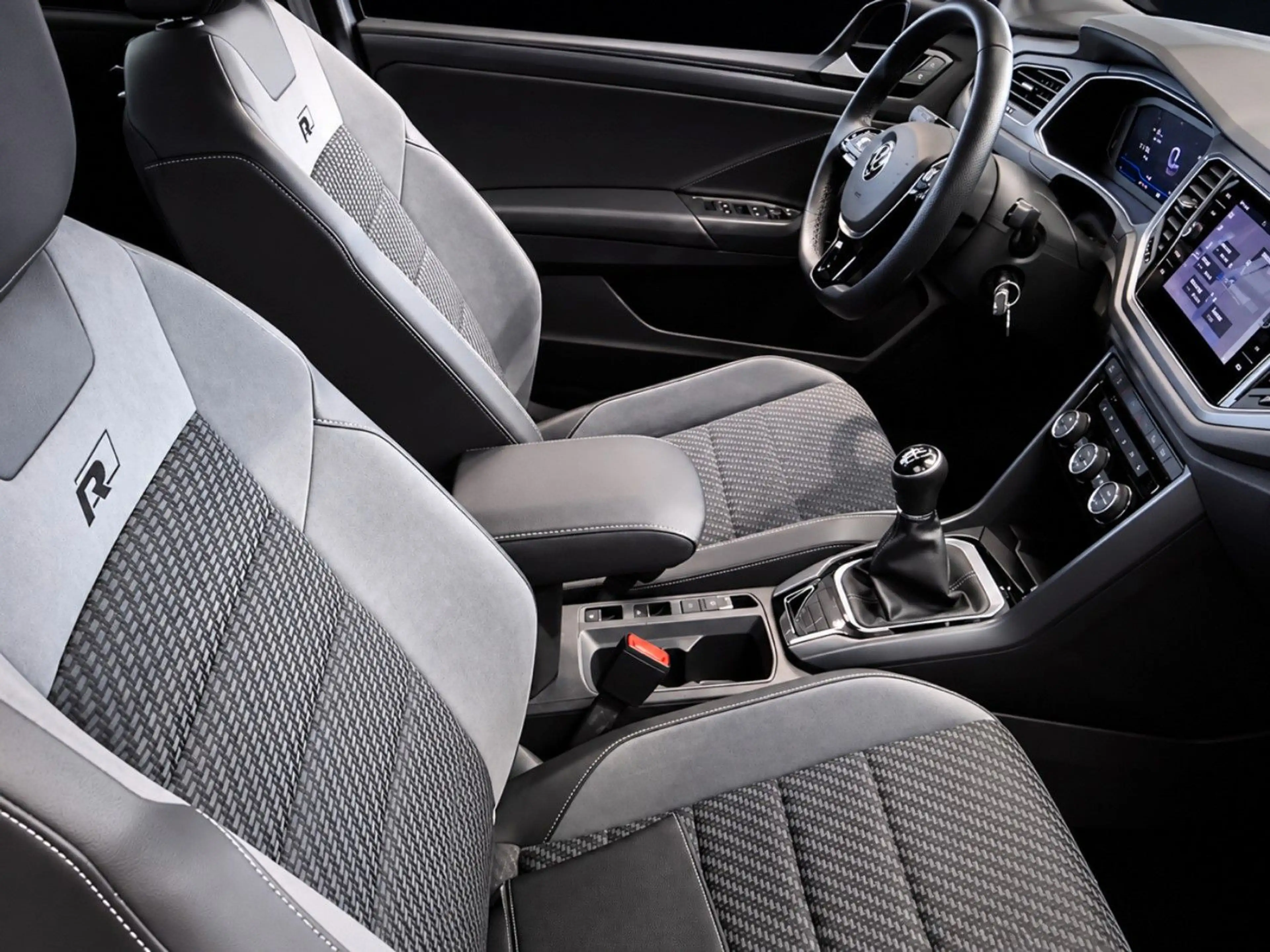 Volkswagen T-Roc Cabriolet R-Line LED R Kam Navi Klima Top — photo 3
