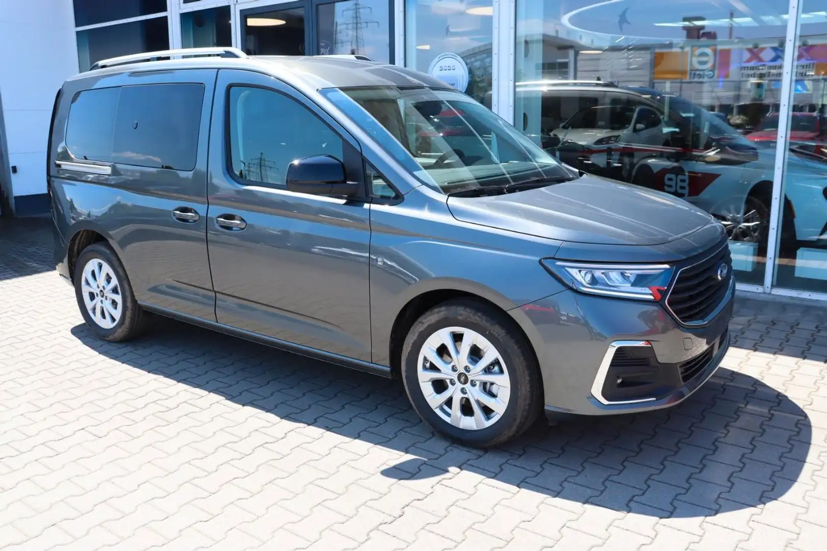 Ford Tourneo Connect Titanium L1 5-Sitz 4,99%* Autom. Grau - 2