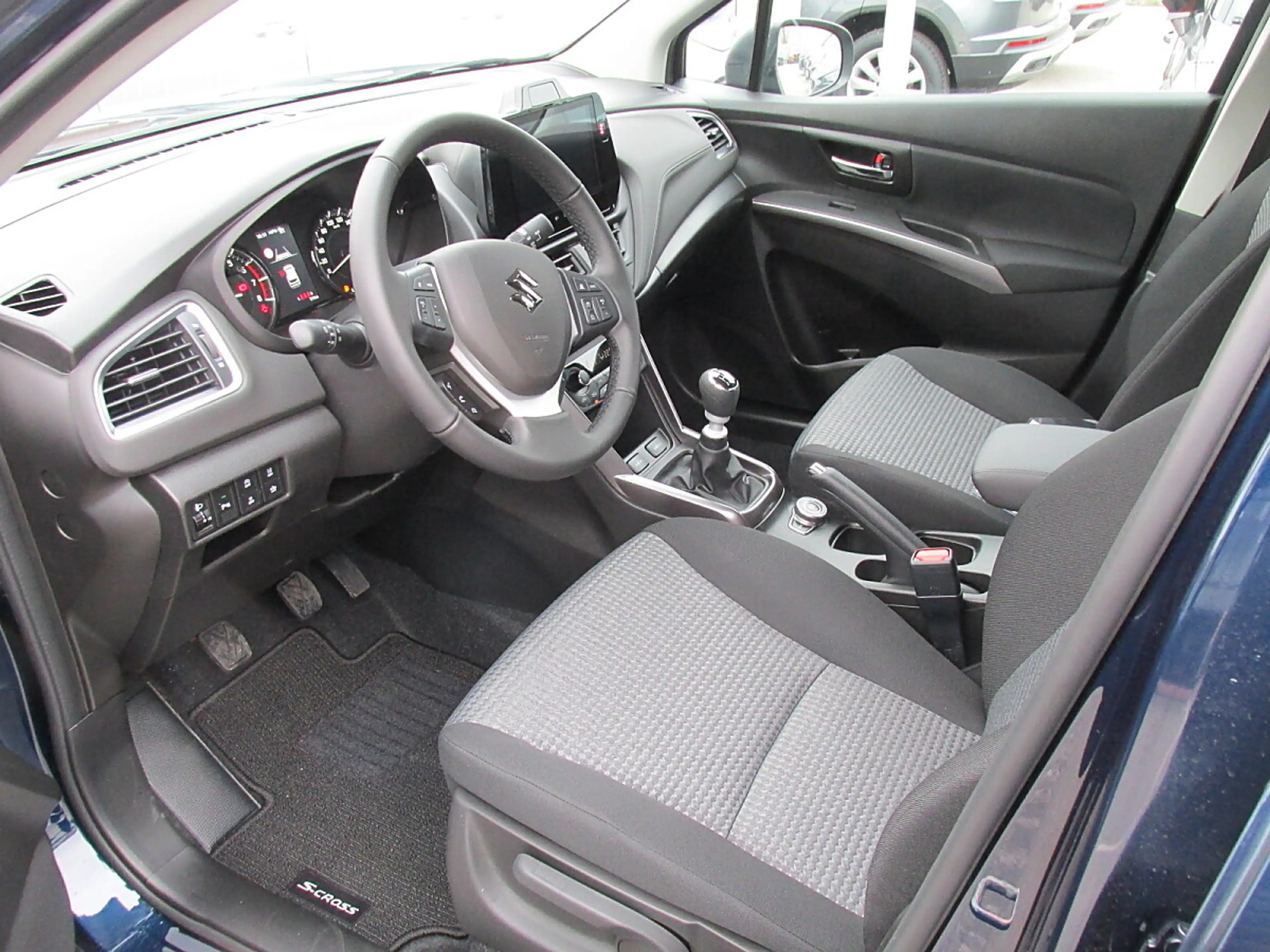 Suzuki SX4 S-Cross S-Cross shine allGrip — photo 7