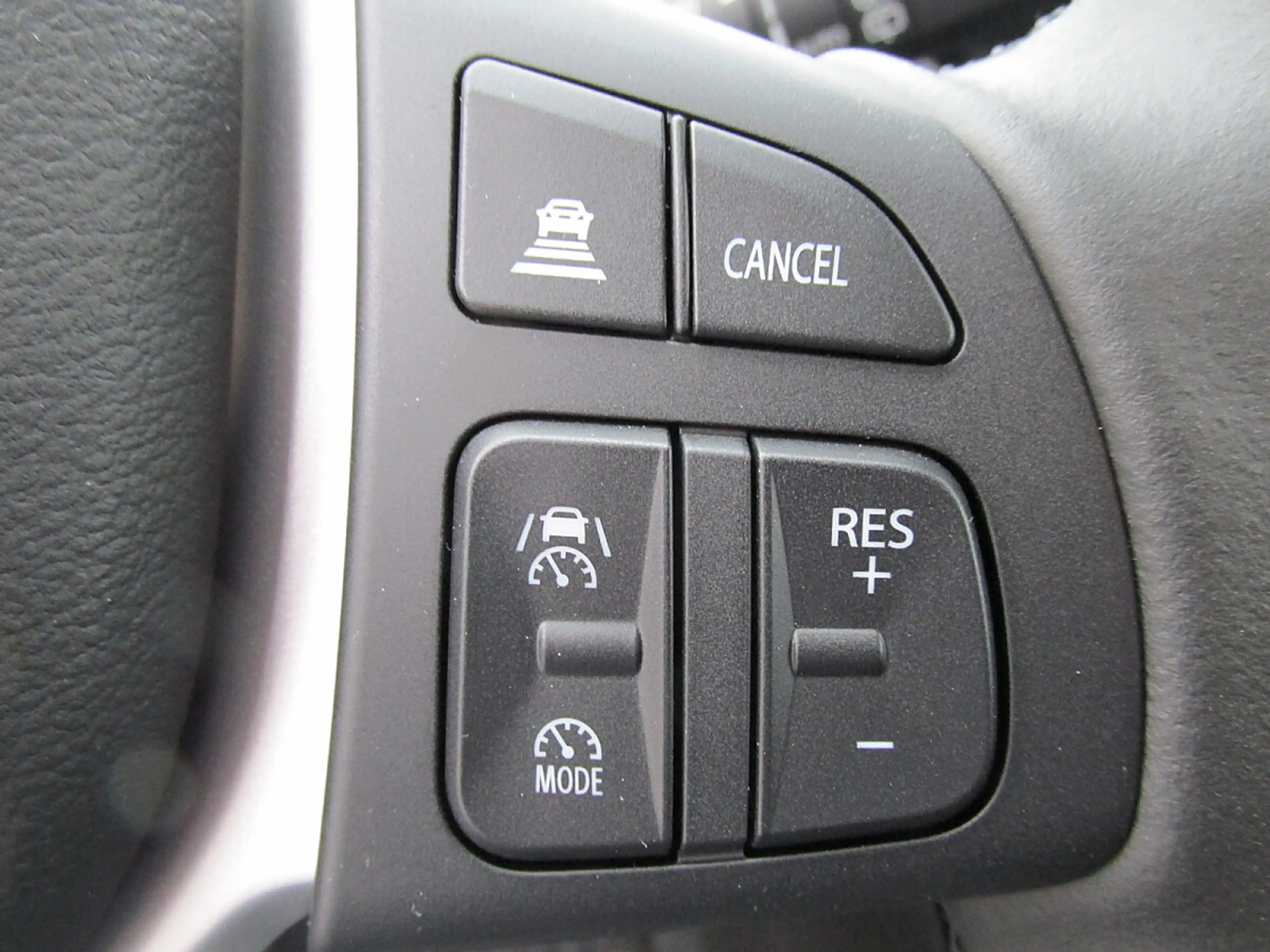 Suzuki SX4 S-Cross S-Cross shine allGrip — photo 11