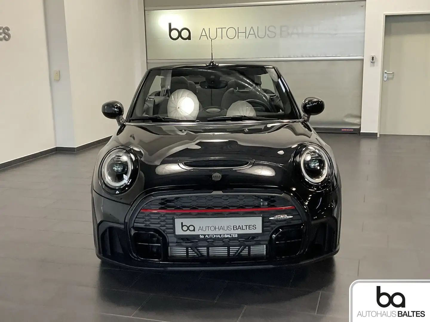 MINI John Cooper Works Cabrio JCW Trim 17"/LED/Kam/Navi/Black Чорний - 2