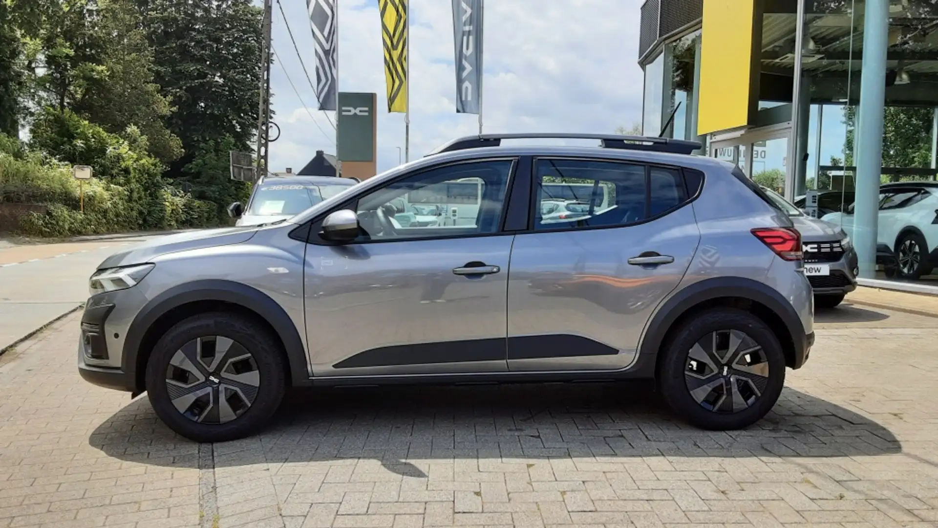 Dacia Sandero III Stepway Expression Grijs - 2