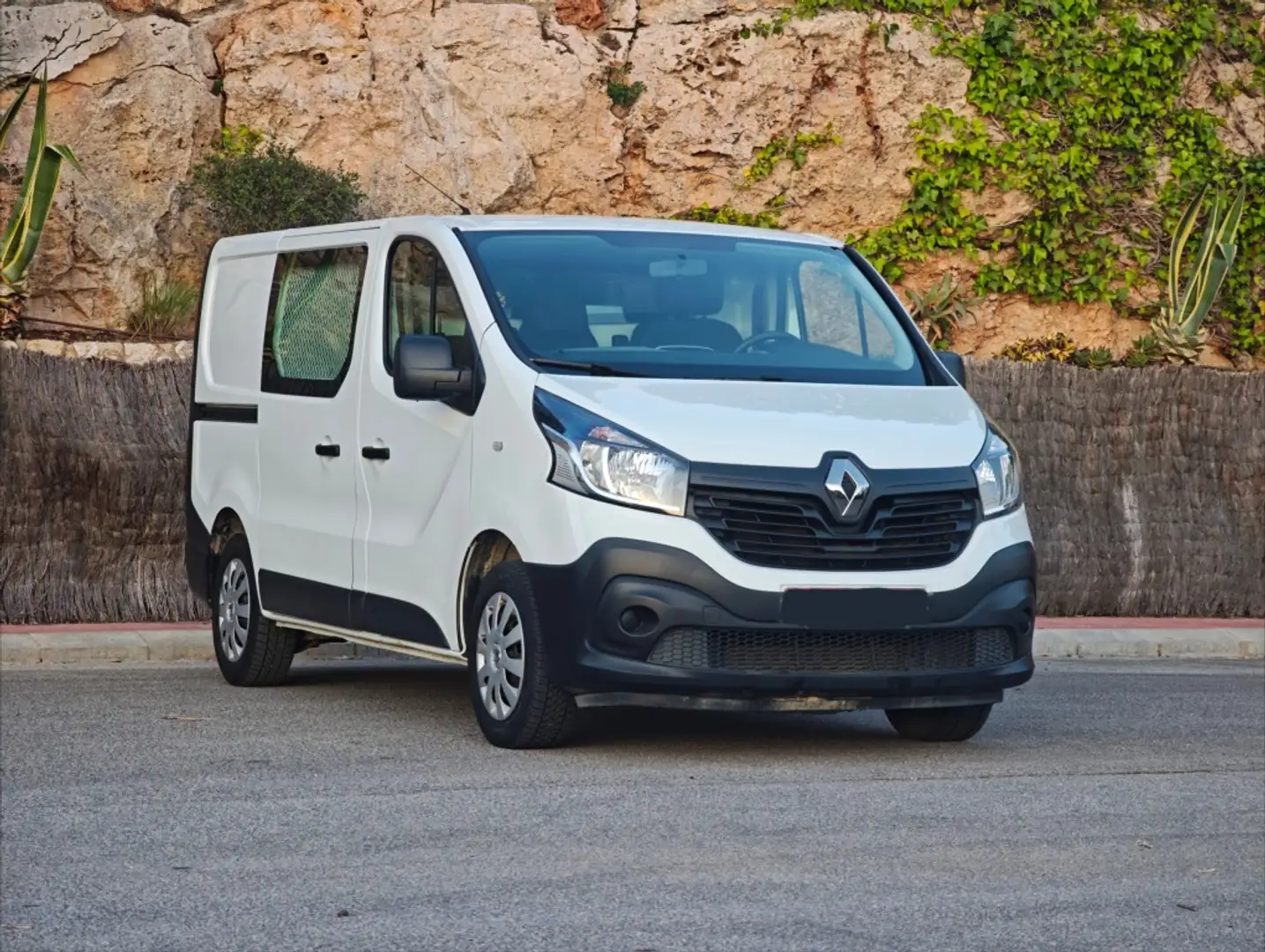 Renault Trafic Furgón 29 L1H1 Energy dCi TT 92kW Blanco - 2