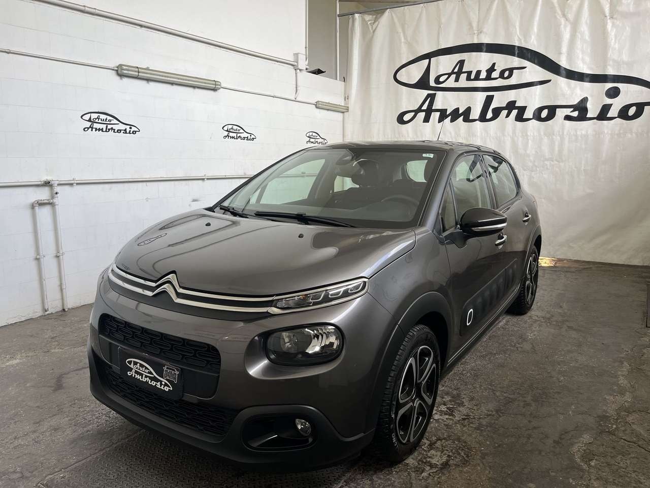 Citroen C3 C3 1.2 puretech Shine s&s 83cv