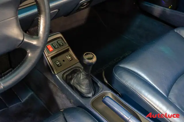 Porsche 993 view 11