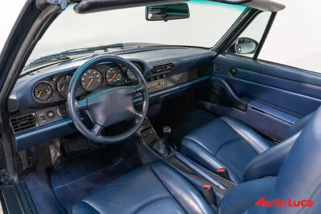 Porsche 993 view 8