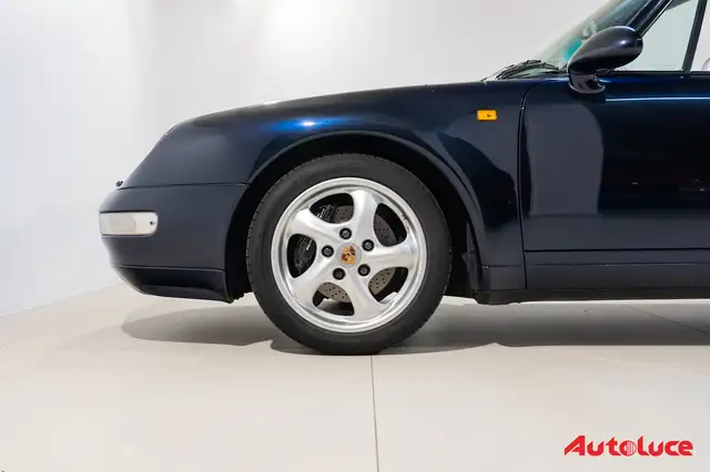 Porsche 993 view 7