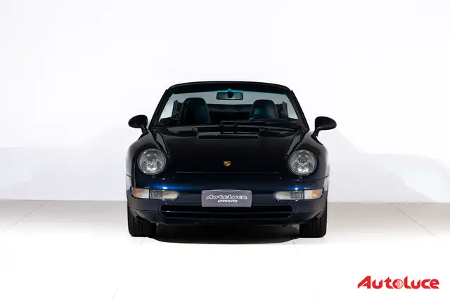 Porsche 993 view 2
