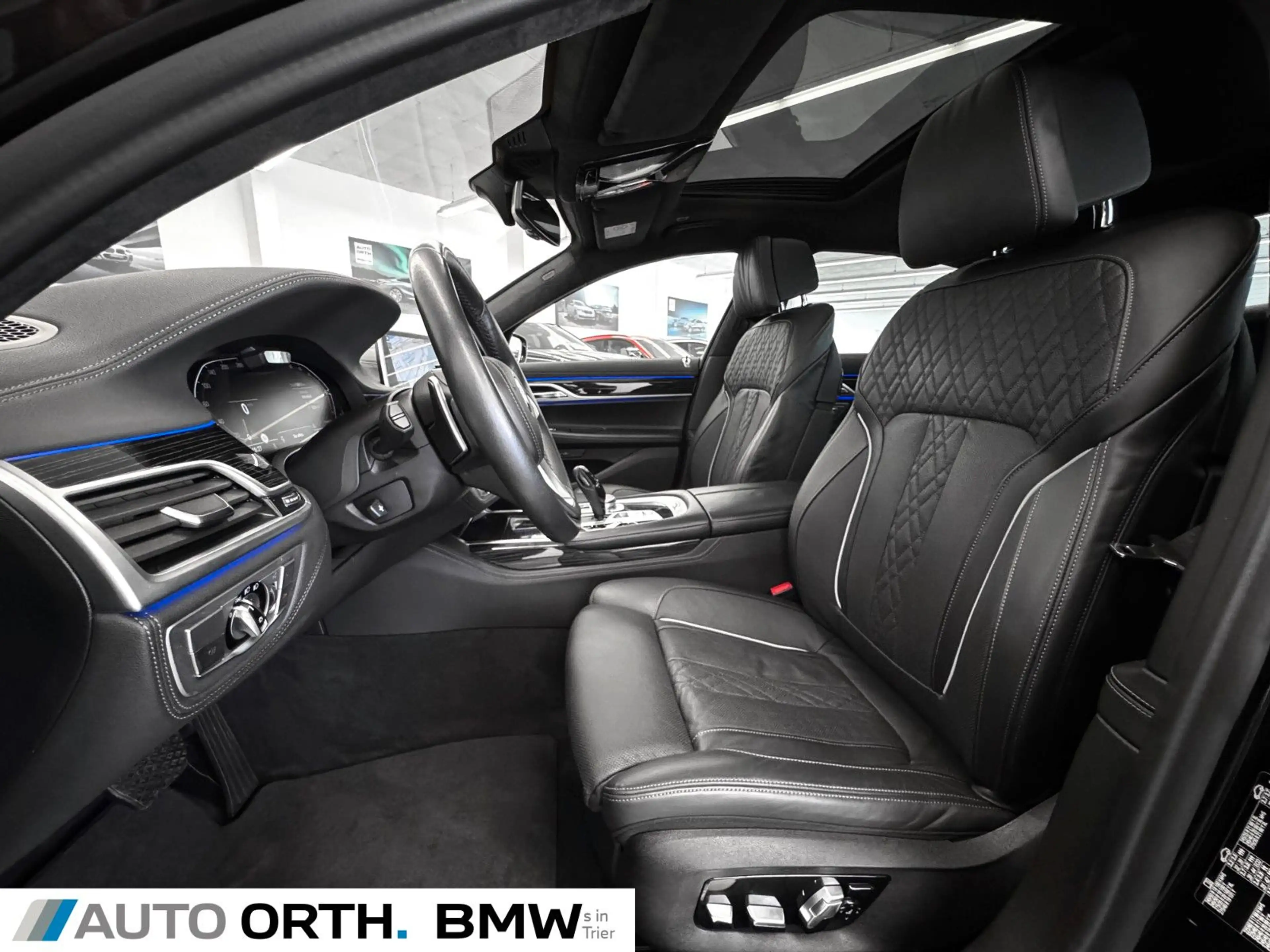 BMW 730 d NAPPA MASSAGE SITZKLIMA ST-HZG ACC 360° AHK — photo 12
