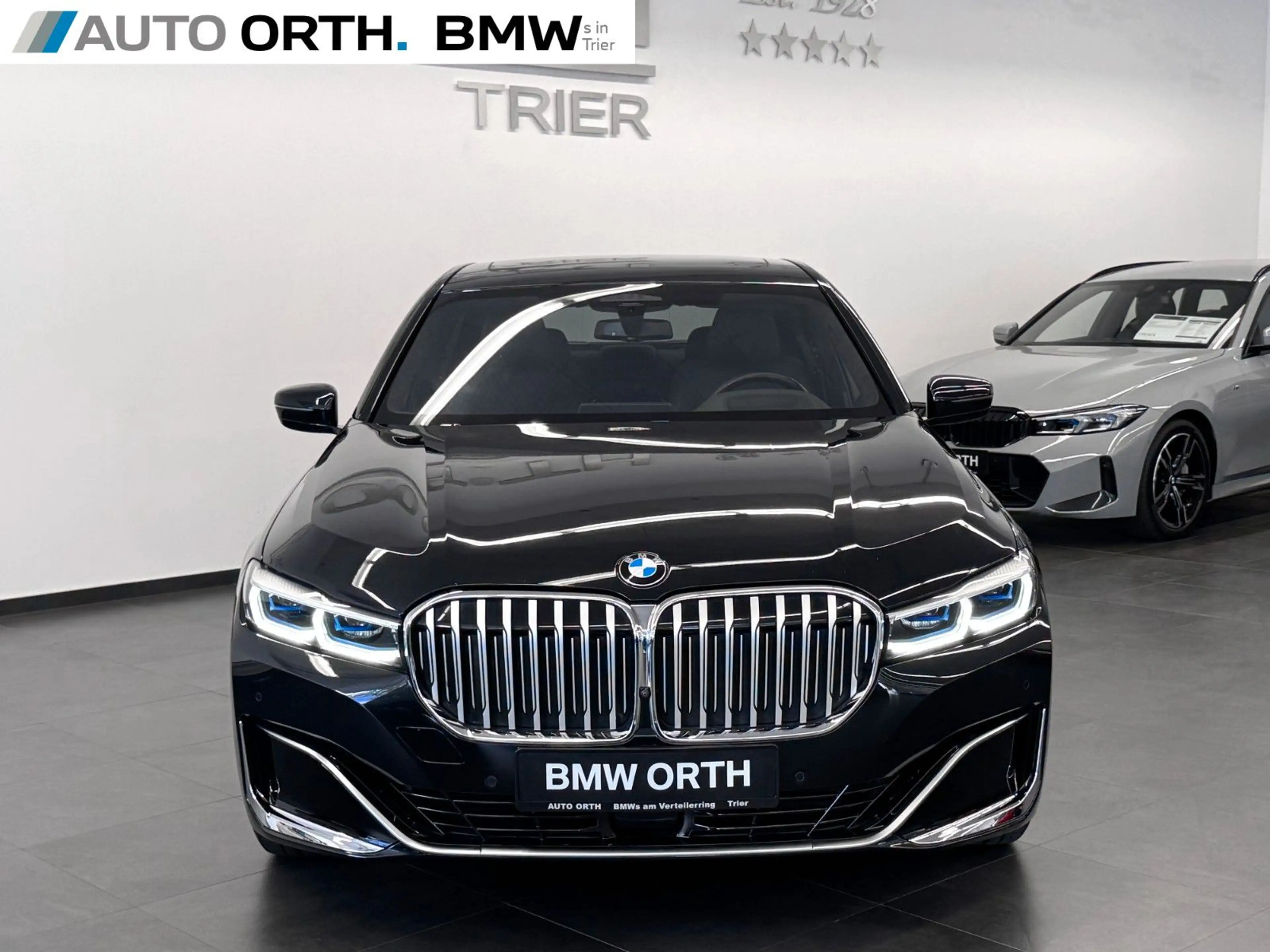 BMW 730 d NAPPA MASSAGE SITZKLIMA ST-HZG ACC 360° AHK — photo 8
