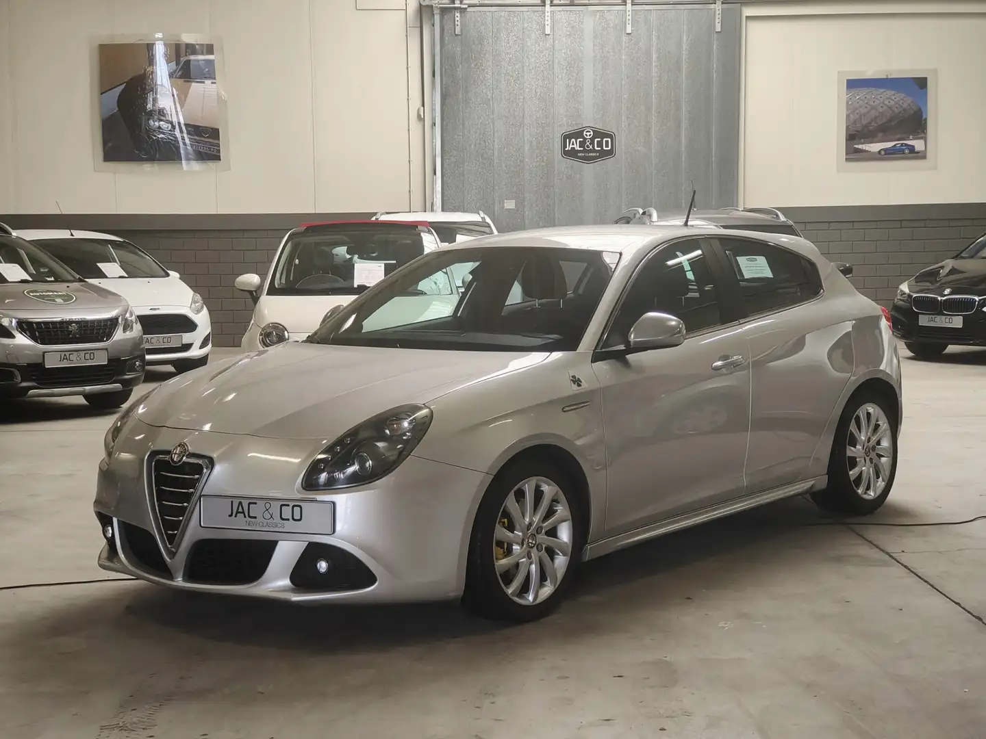 Alfa Romeo Giulietta 1.4 T Progression Navigatie - Camera - Zwart leer Gris - 1