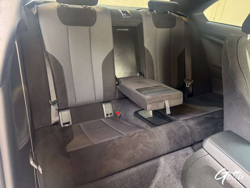 Photo du véhicule BMW 218