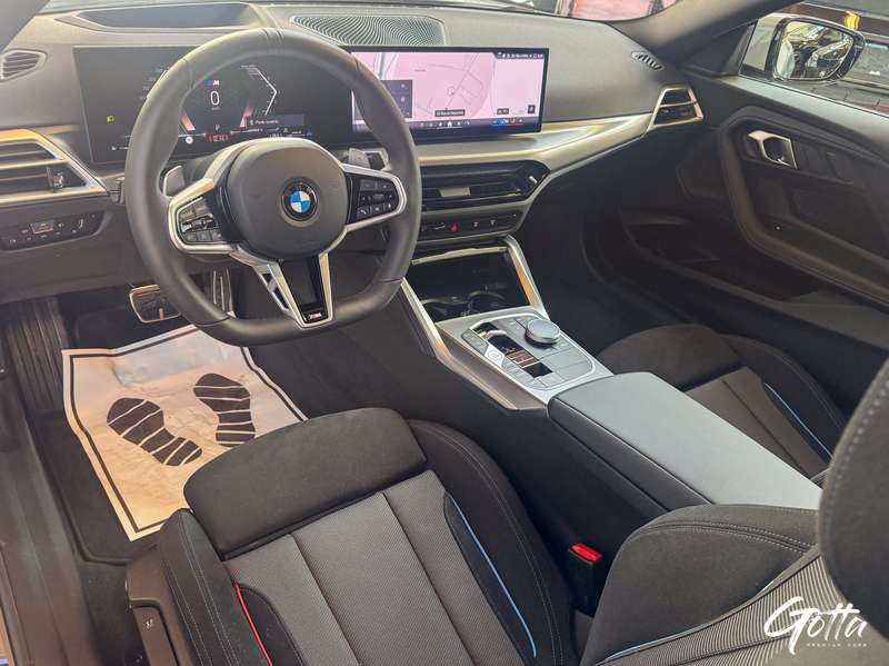 Photo du véhicule BMW 218