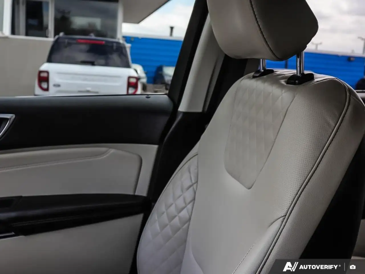 Ford Edge photo Ford Edge