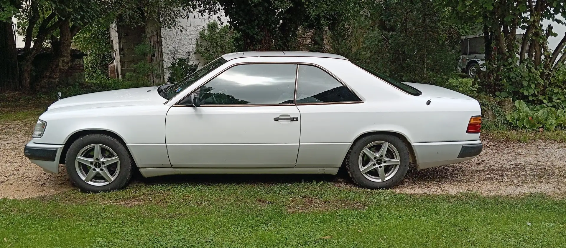 Mercedes-Benz CE 230 W124 coupe - 2