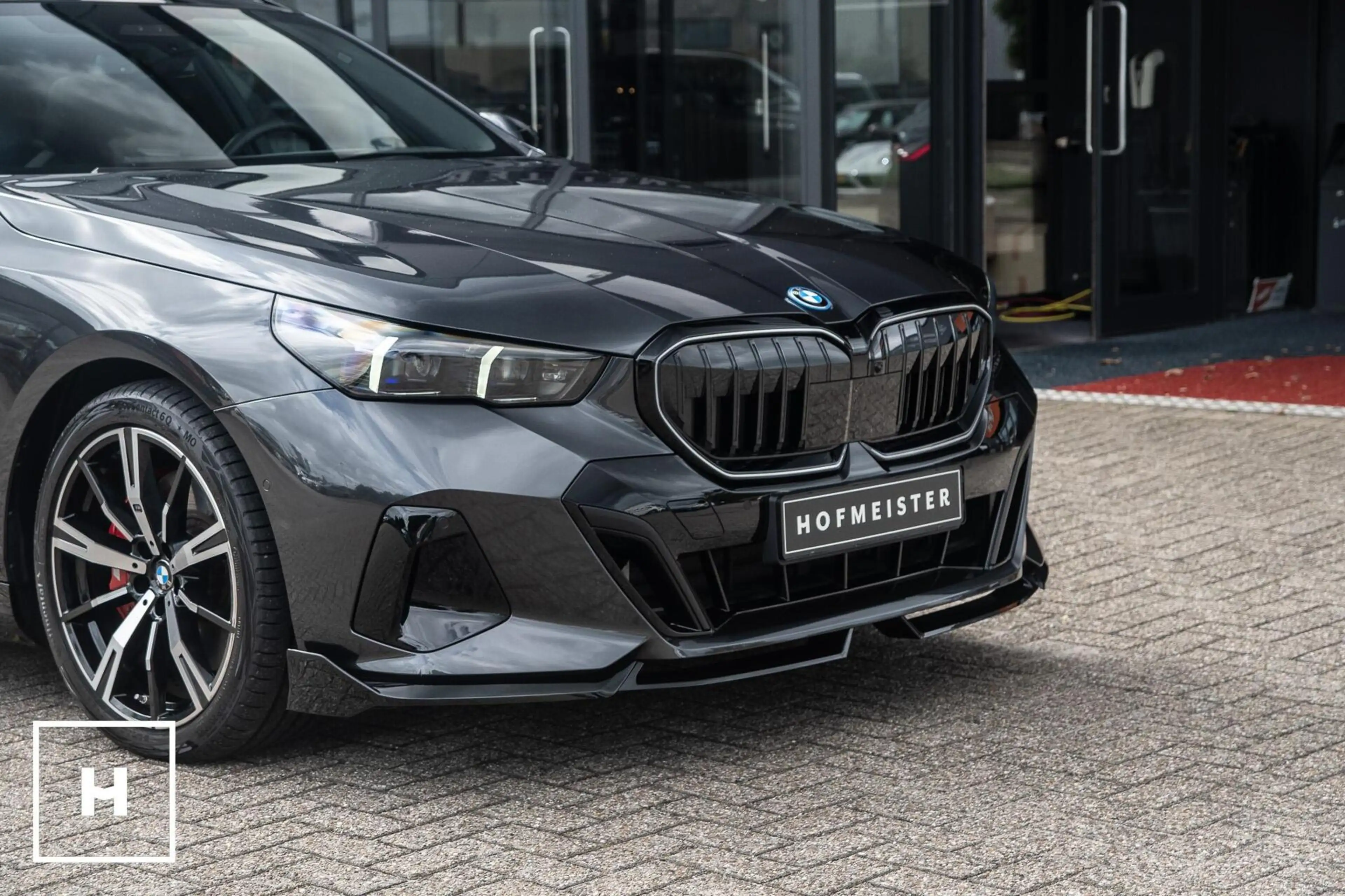 BMW 550 5-serie Touring 550e xDrive Touring M-Sport Pro | — photo 4